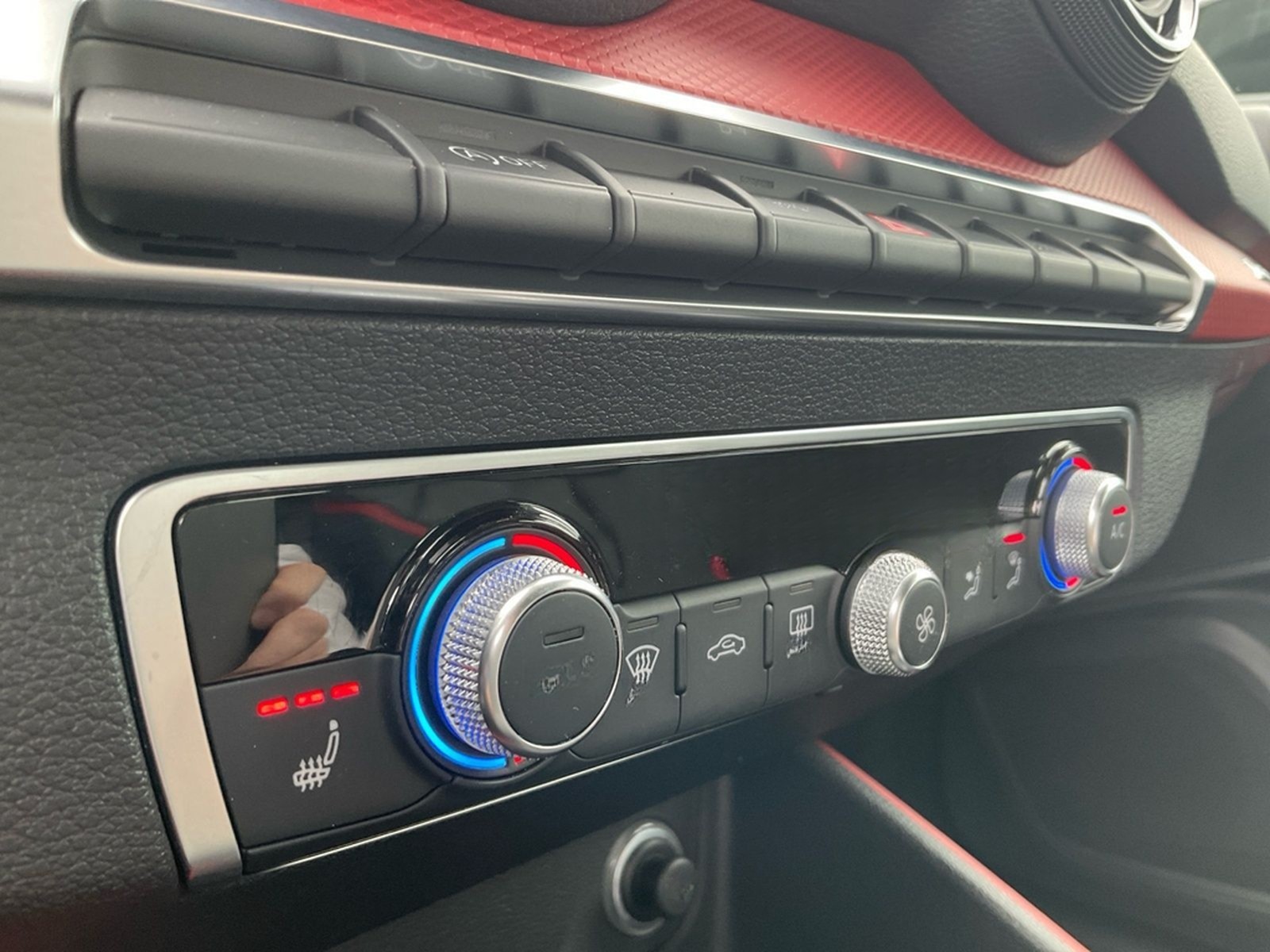 Audi Q2 sport 2.0 TFSI quattro ACC LED KEYLESS NAVI foto 26
