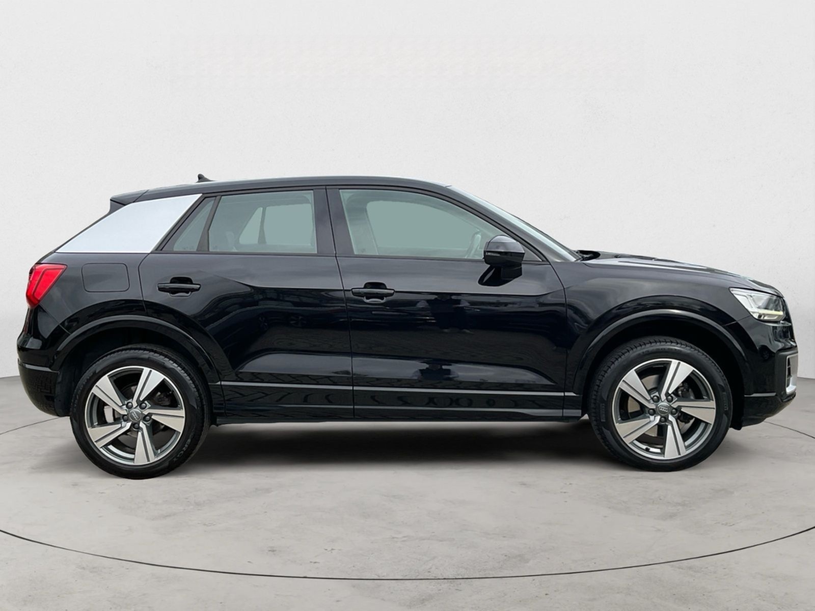 Audi Q2 sport 2.0 TFSI quattro ACC LED KEYLESS NAVI foto 7