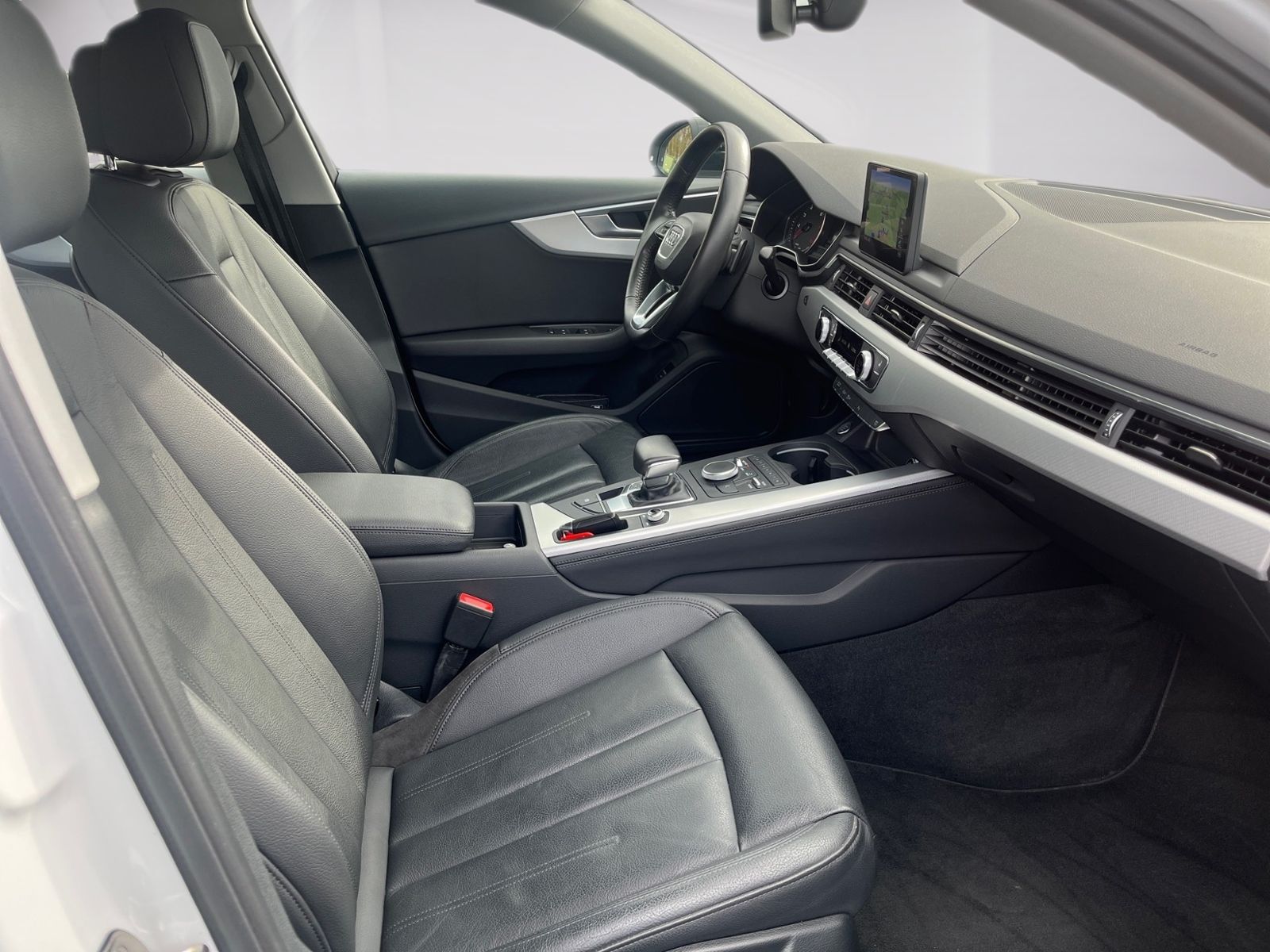Audi A4 2.0 TFSI design ultra LED NAVI KAMERA SOUND foto 9