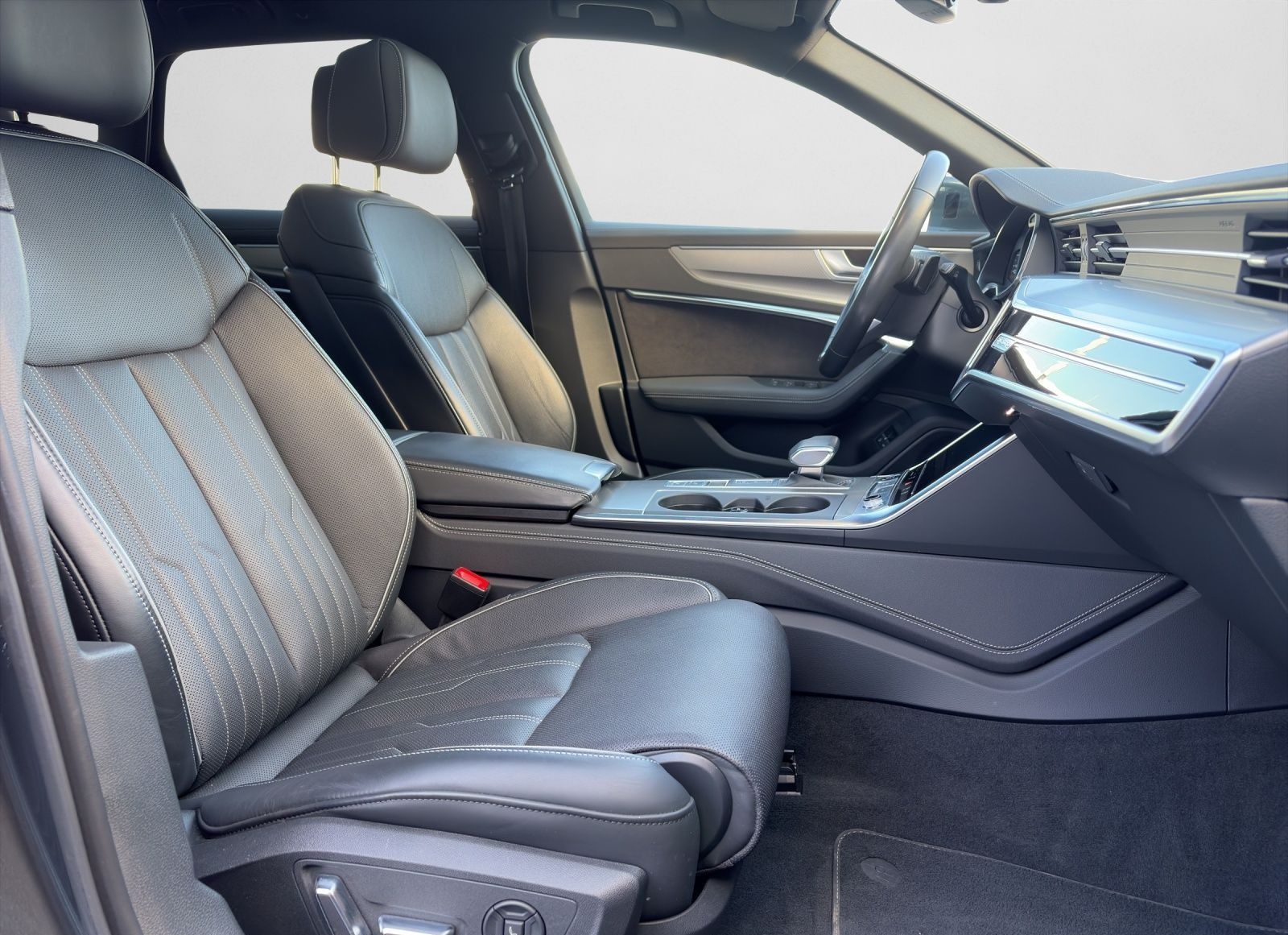 Audi A6 Avant 50 TFSIe quattro S tronic AHK PANO HUD foto 4