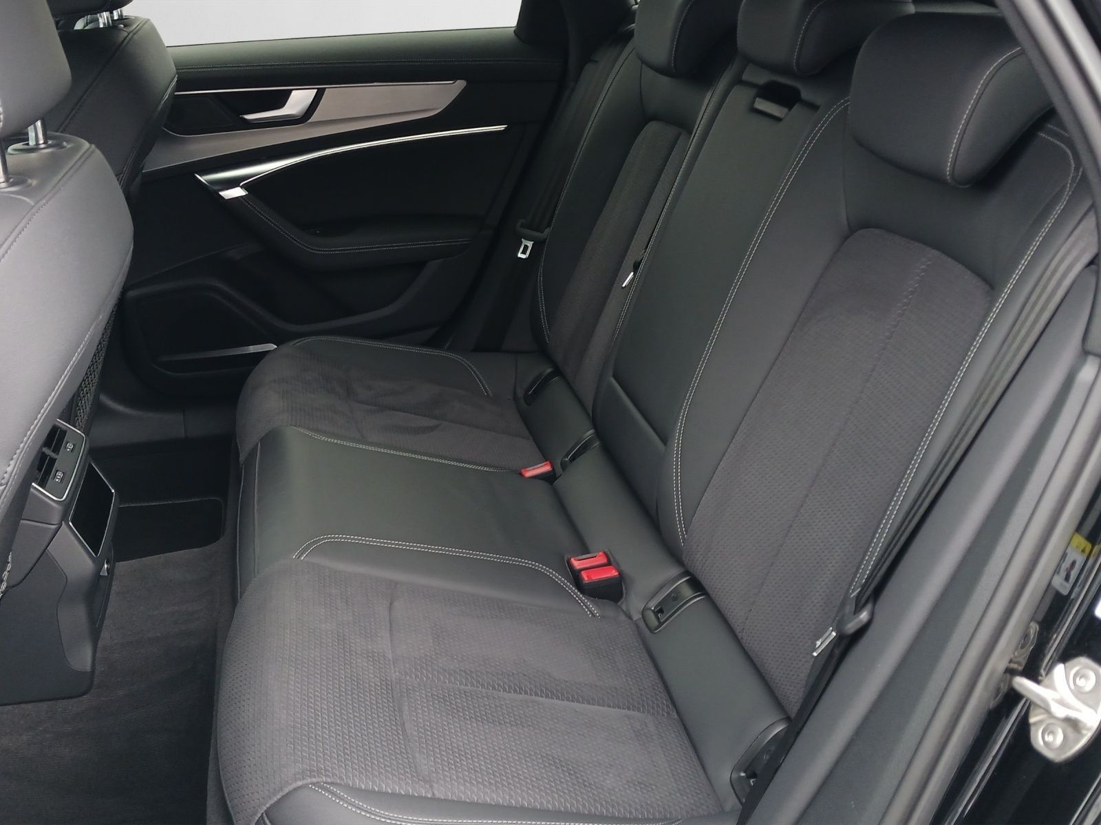 Audi A6 Avant 55 TFSIe S tronic HD-MAT B&O SITZHZG foto 13