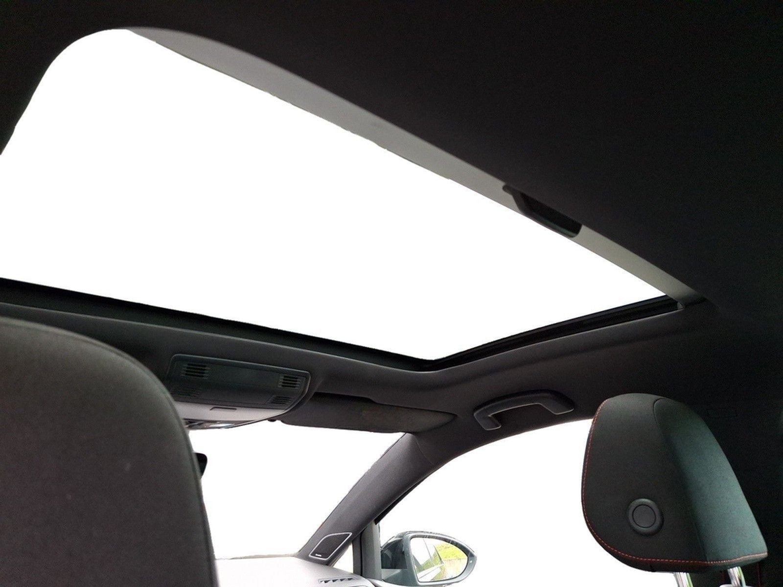 Volkswagen Golf GTI 2.0 TSI DSG CLUBSPORT #Pano #Xenon foto 14