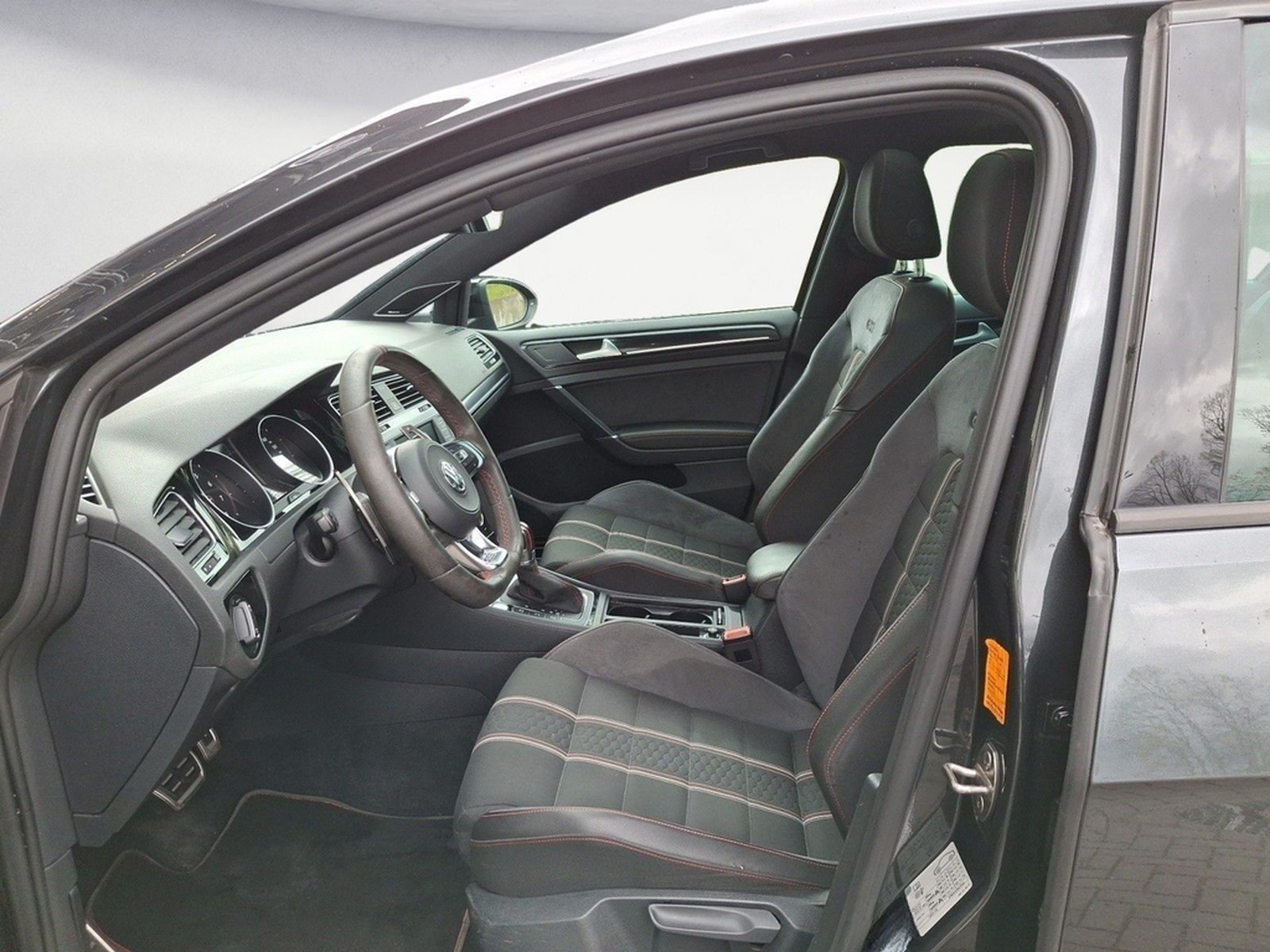 Volkswagen Golf GTI 2.0 TSI DSG CLUBSPORT #Pano #Xenon foto 8