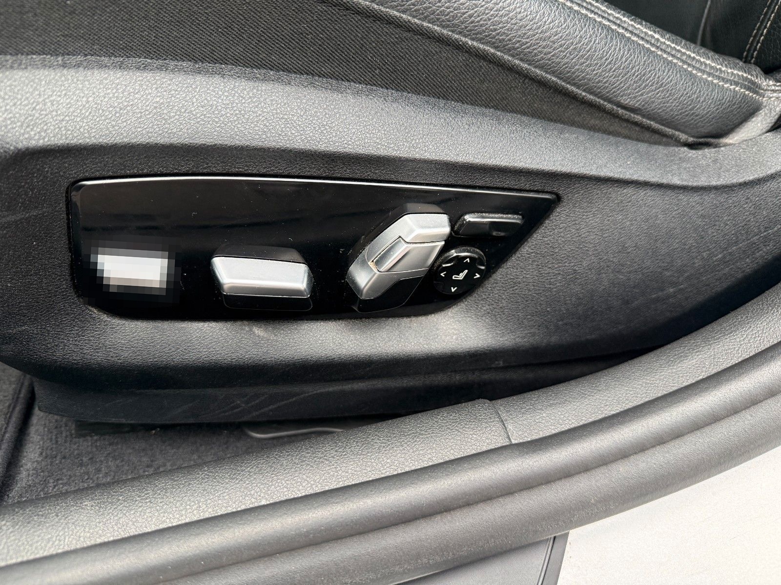 BMW 530i Touring H/K Standh ACC HUD Pano AHK Scheckh foto 6