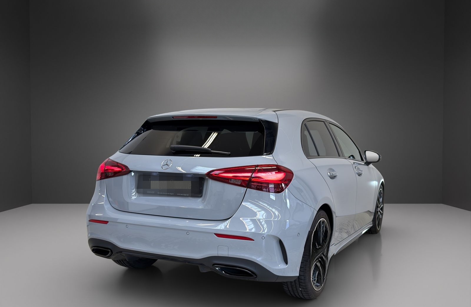 Mercedes-Benz A 200 d AMG*AHK*Pano*Multibeam*Alarm*Keyless*19" foto 12