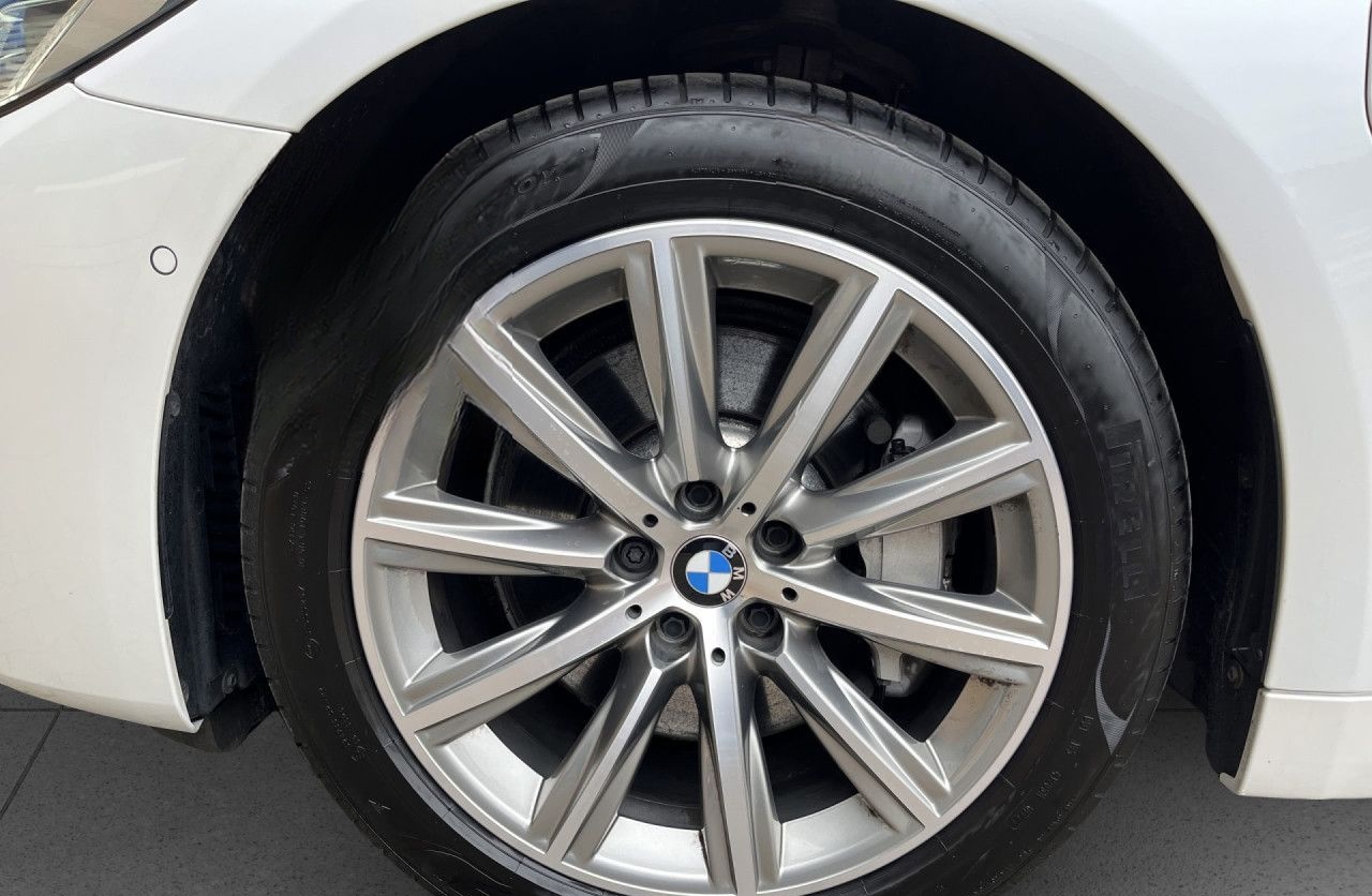 BMW 530e Touring LC-Prof HUD DAB RFK Pano Laser 18" foto 19
