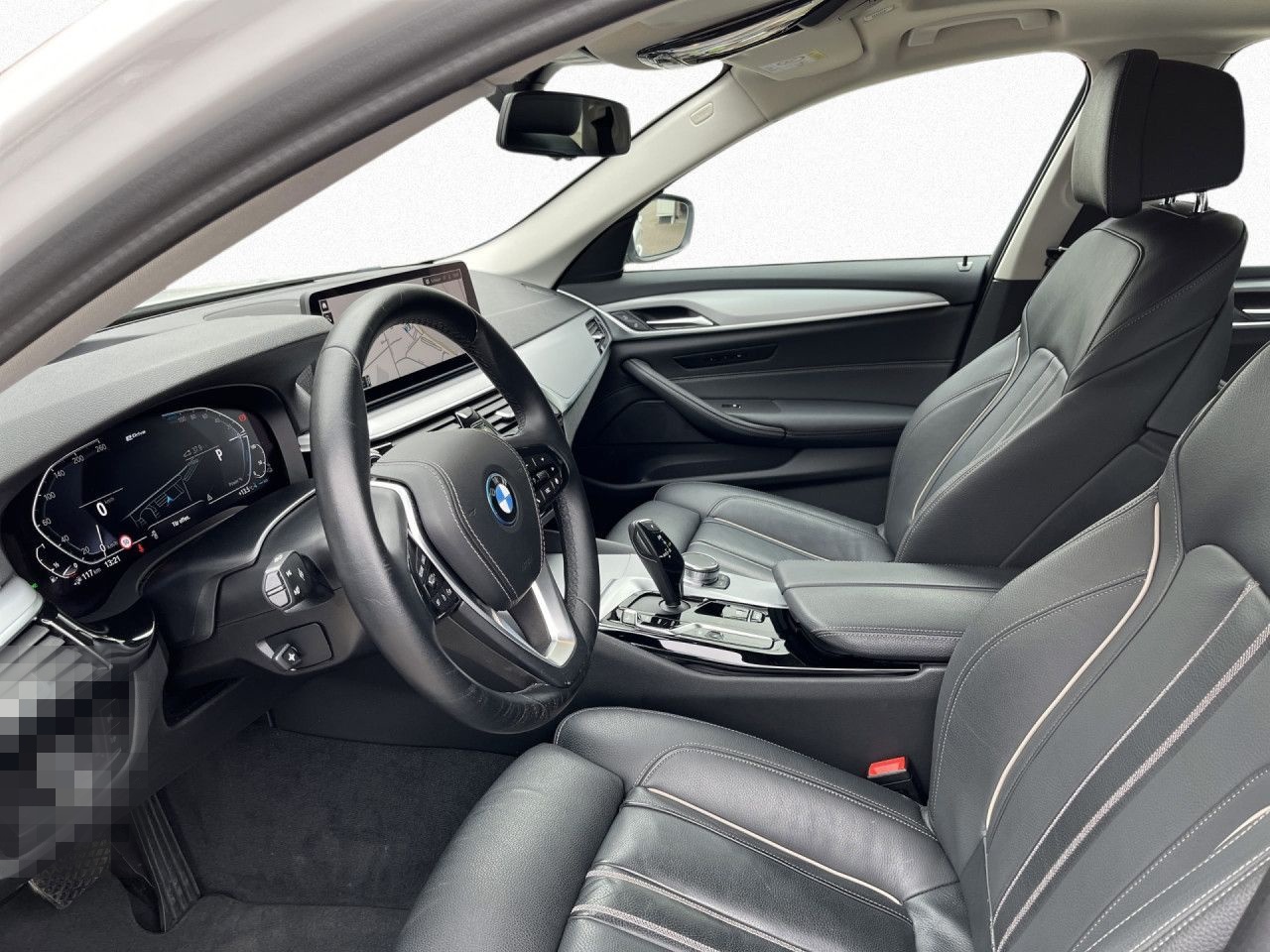 BMW 530e Touring LC-Prof HUD DAB RFK Pano Laser 18" foto 6