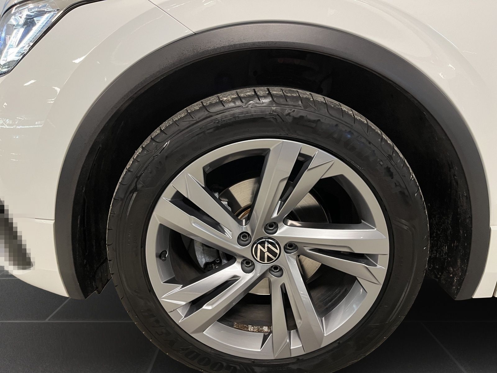 Volkswagen Tiguan 2.0 TDI DSG R-Line, APP, Sitzh., Pano, Ma foto 8