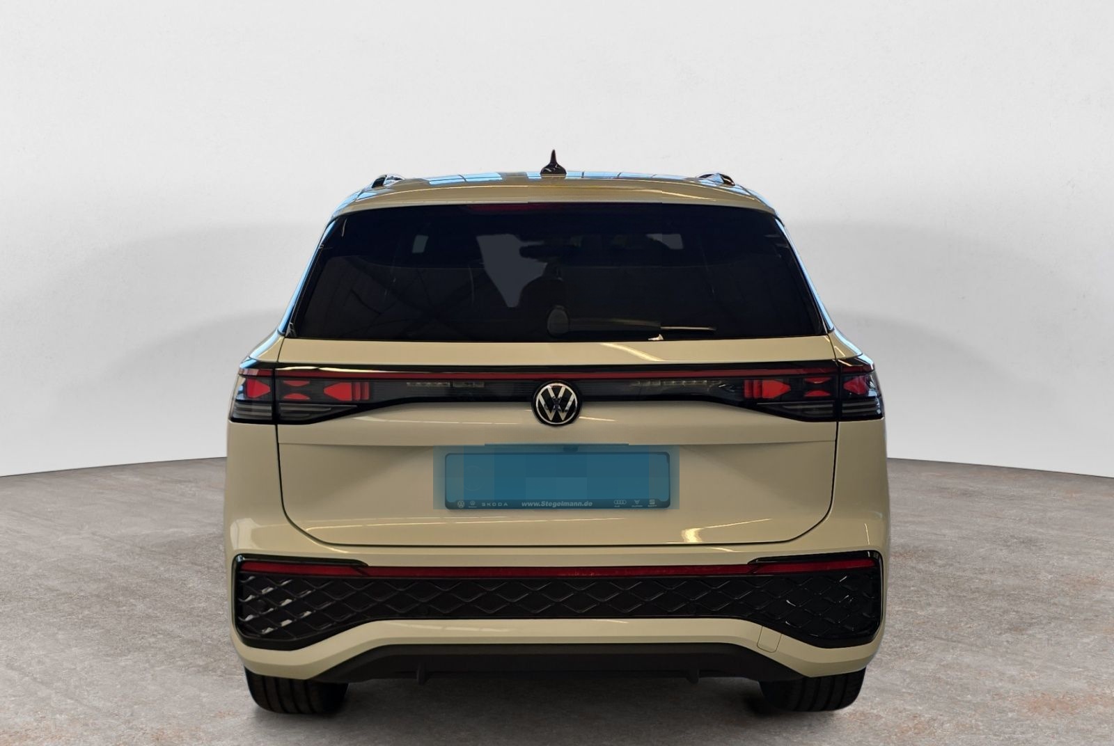 Volkswagen Tayron 2.0 TDI DSG R-Line Black Style *AHK*Kamer foto 5