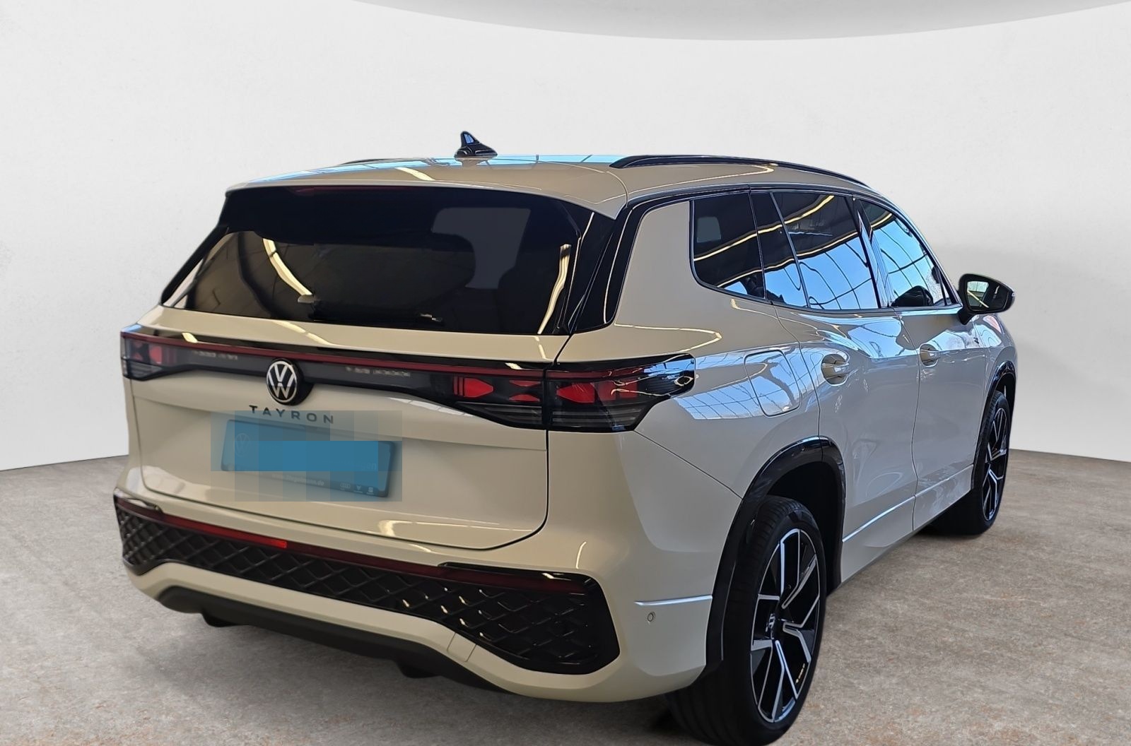 Volkswagen Tayron 2.0 TDI DSG R-Line Black Style *AHK*Kamer foto 6
