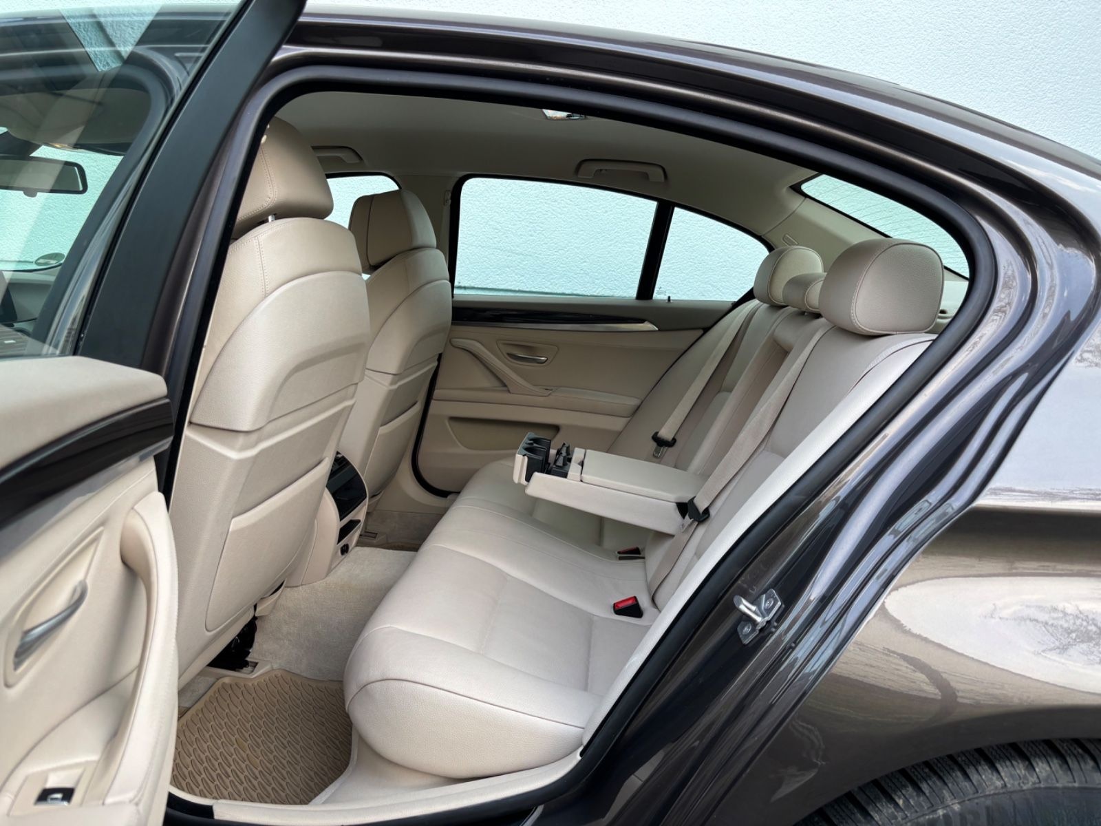 BMW 530d xDrive*Wenig KM*Rückfahrkamera+Komfortsitze foto 23