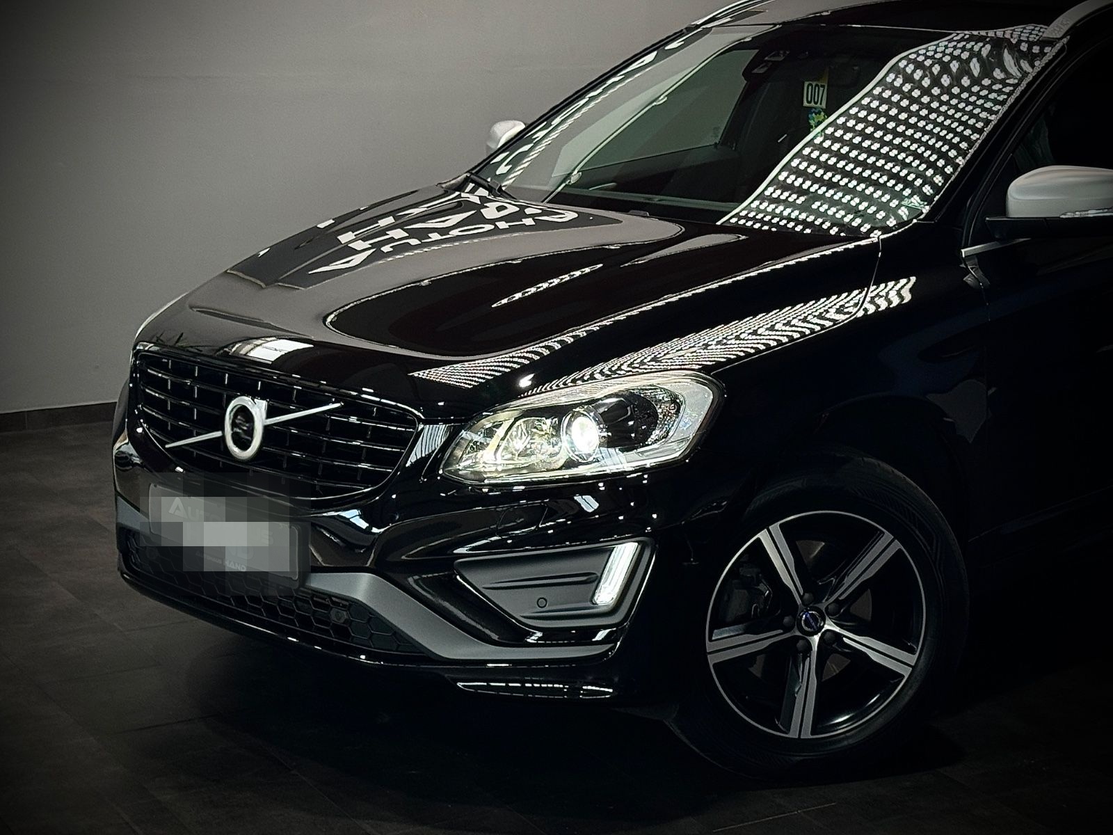 Volvo XC60*R-DESIGN*KAMERA*NAVI*STANDHEIZUNG foto 2