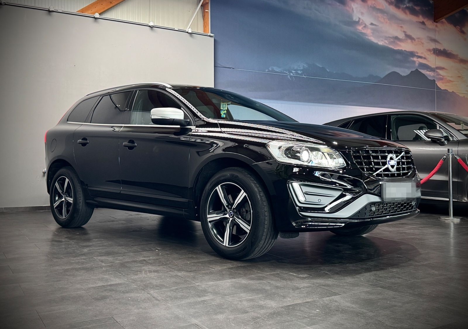 Volvo XC60*R-DESIGN*KAMERA*NAVI*STANDHEIZUNG foto 5