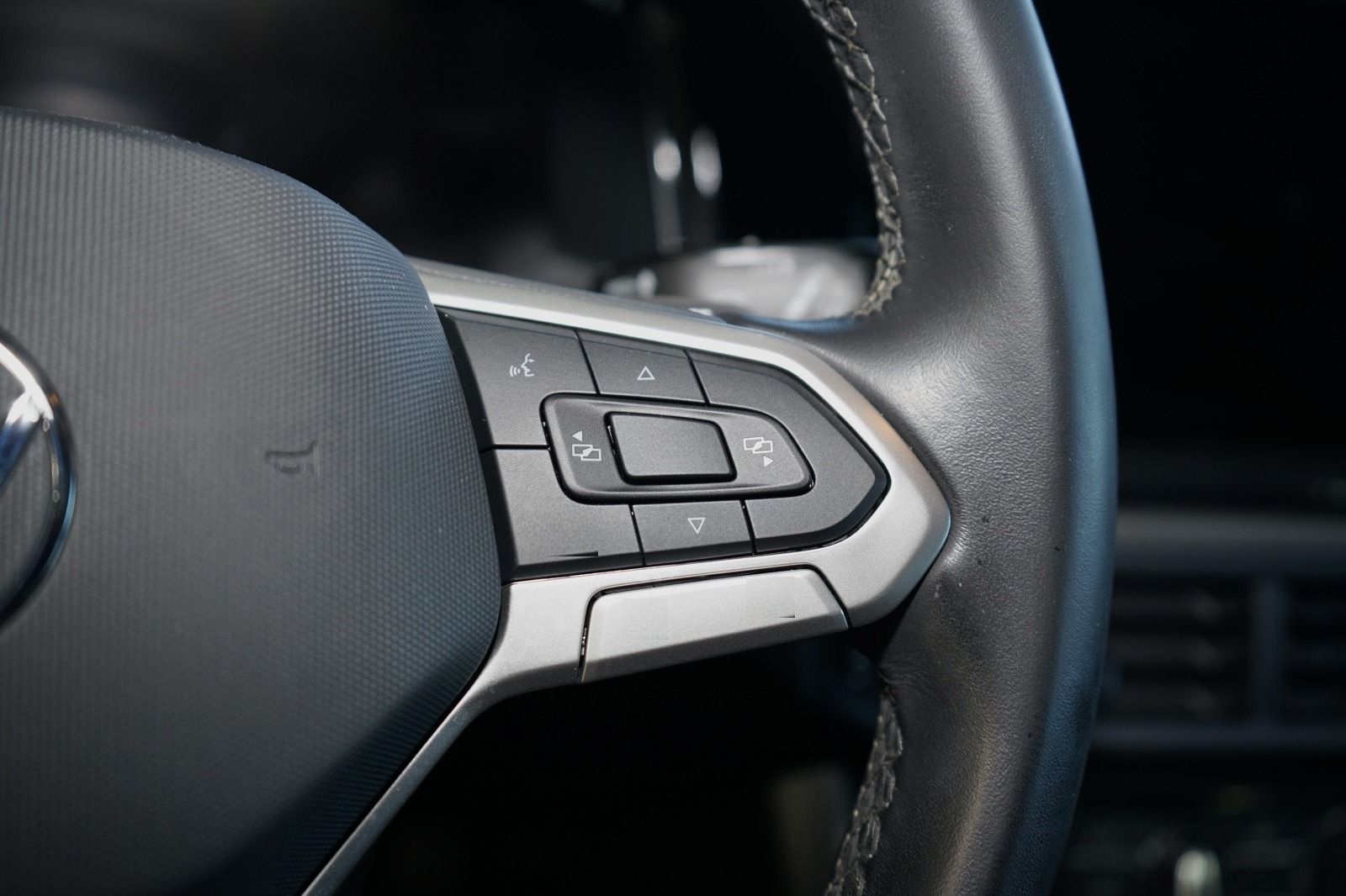 Volkswagen Polo VI LED / Carplay / Navi foto 7