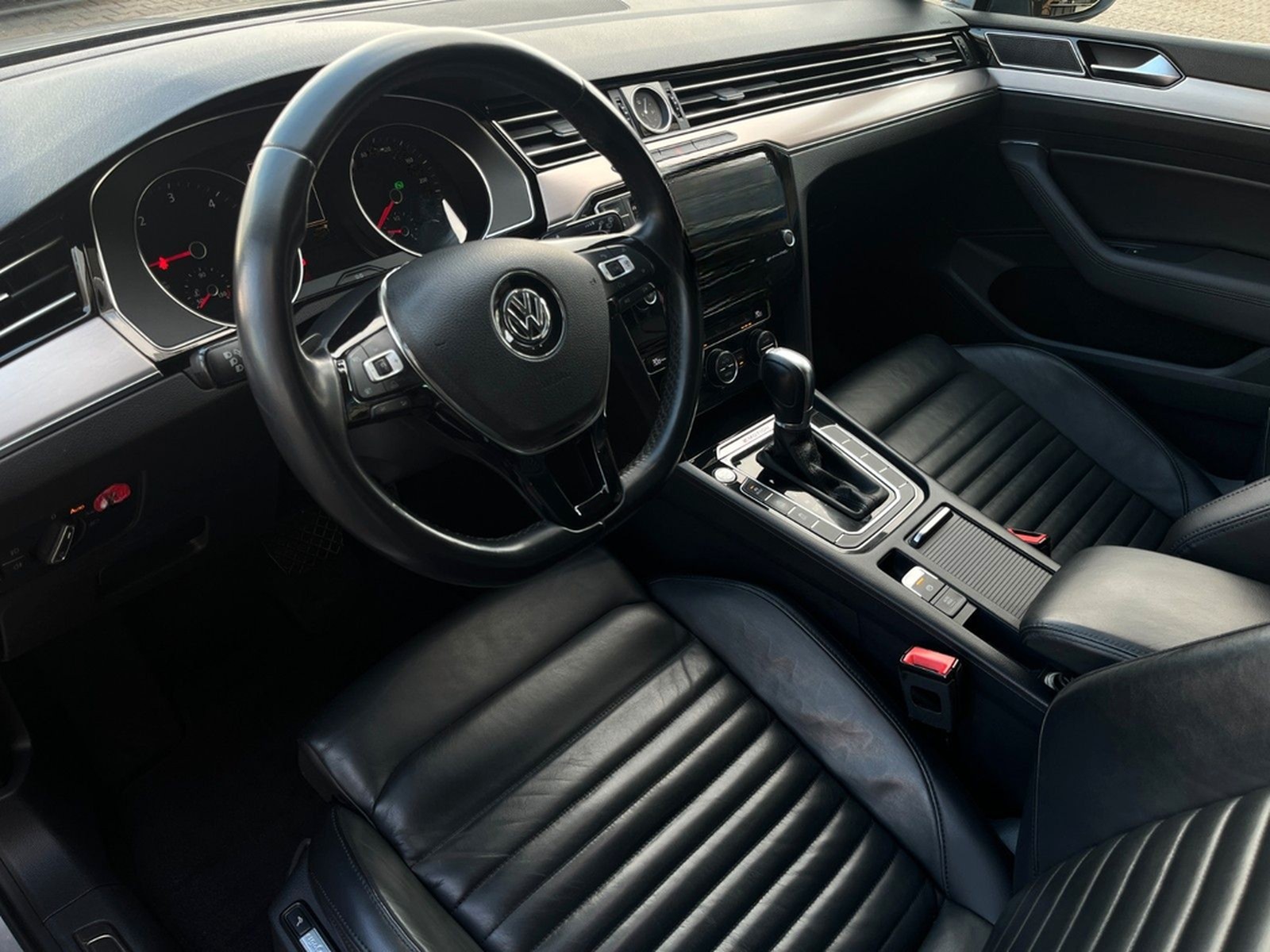 Volkswagen Passat Variant Highline/AHK/ACC/DCC/KAM/CarPlay foto 13