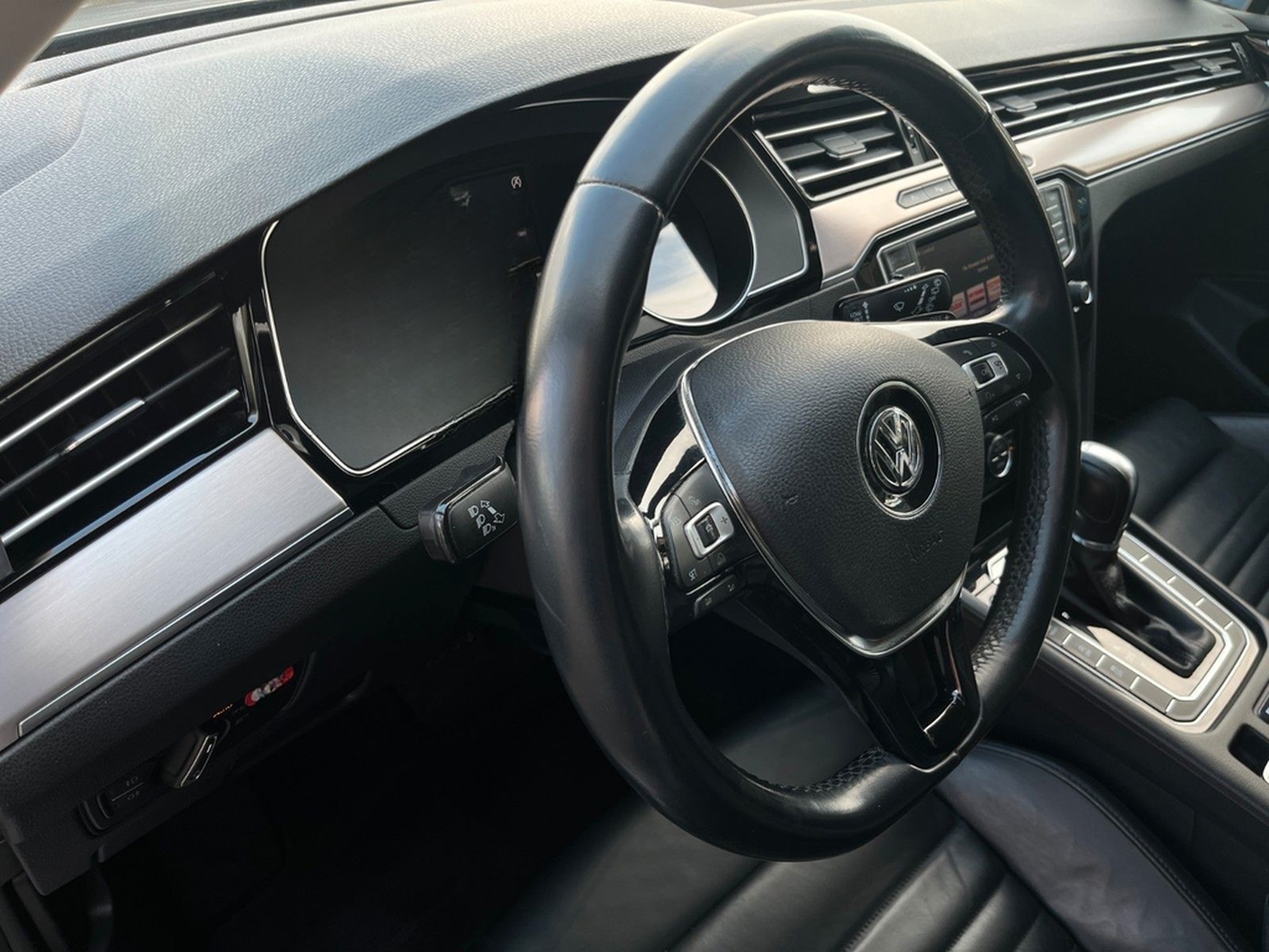 Volkswagen Passat Variant Highline/AHK/ACC/DCC/KAM/CarPlay foto 14