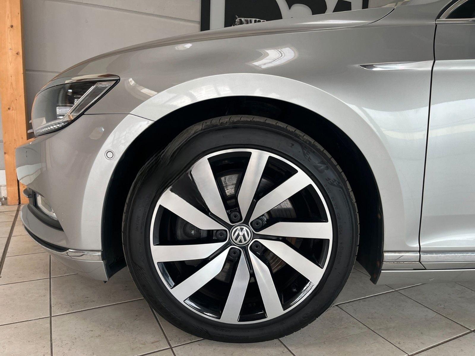 Volkswagen Passat Variant Highline/AHK/ACC/DCC/KAM/CarPlay foto 3