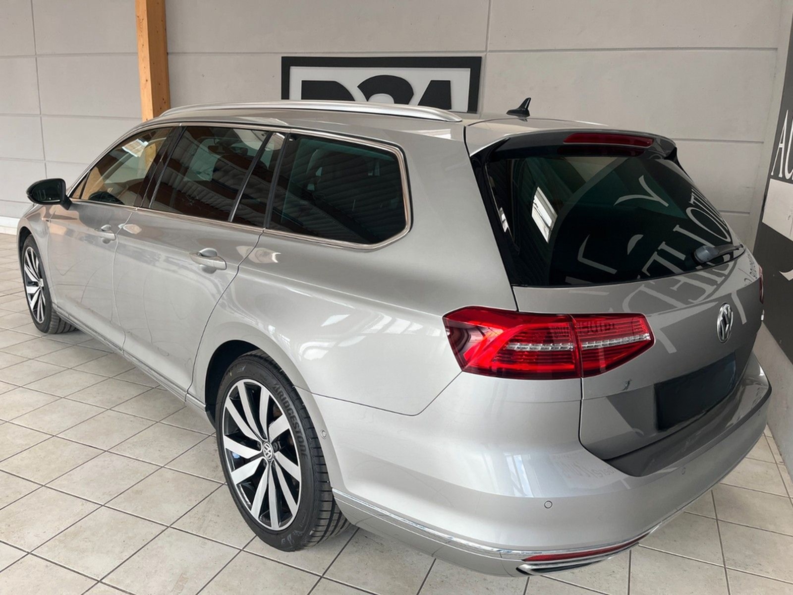 Volkswagen Passat Variant Highline/AHK/ACC/DCC/KAM/CarPlay foto 6