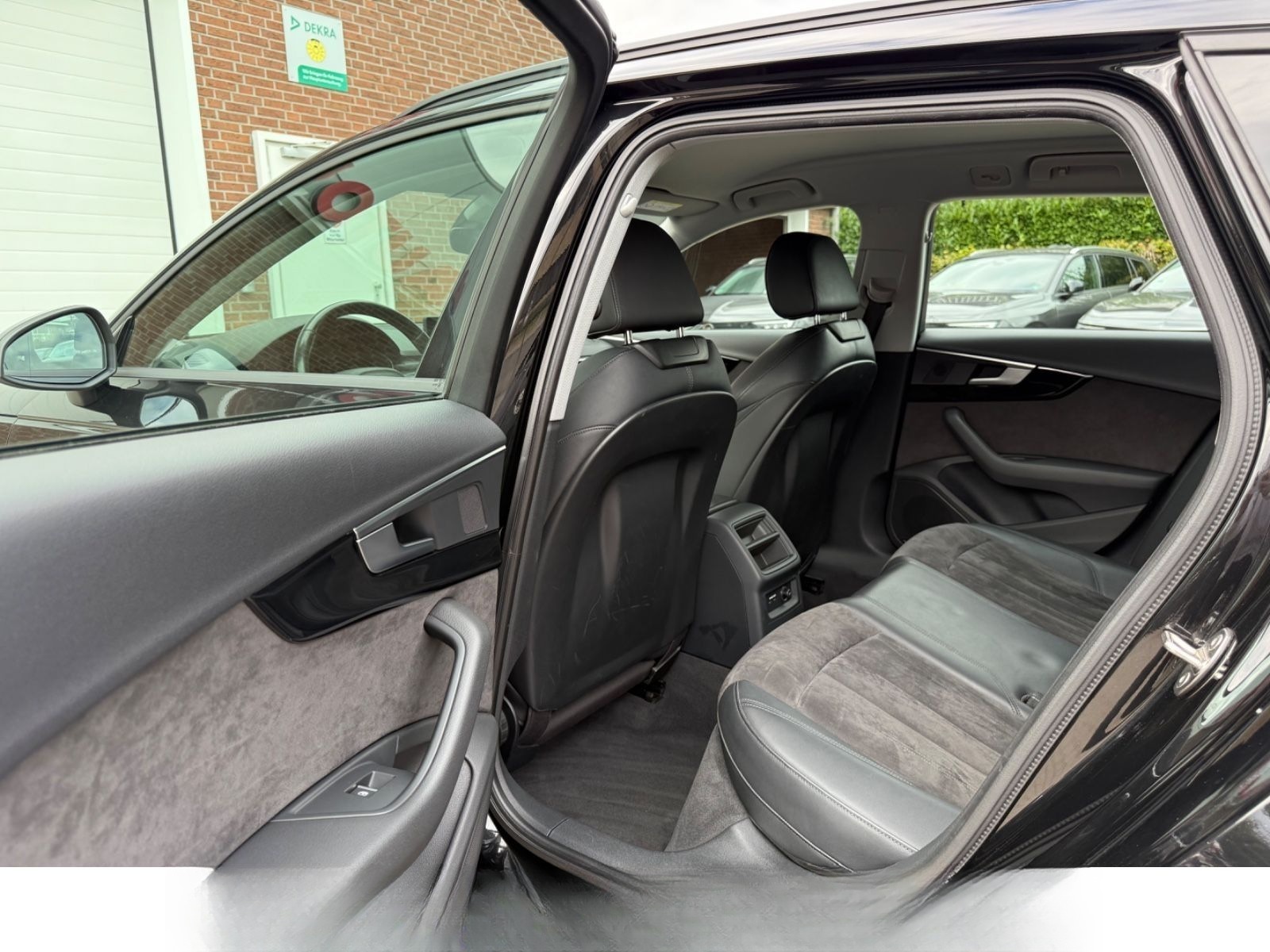 Audi A4 Avant 2.0 TFSI Basis foto 15