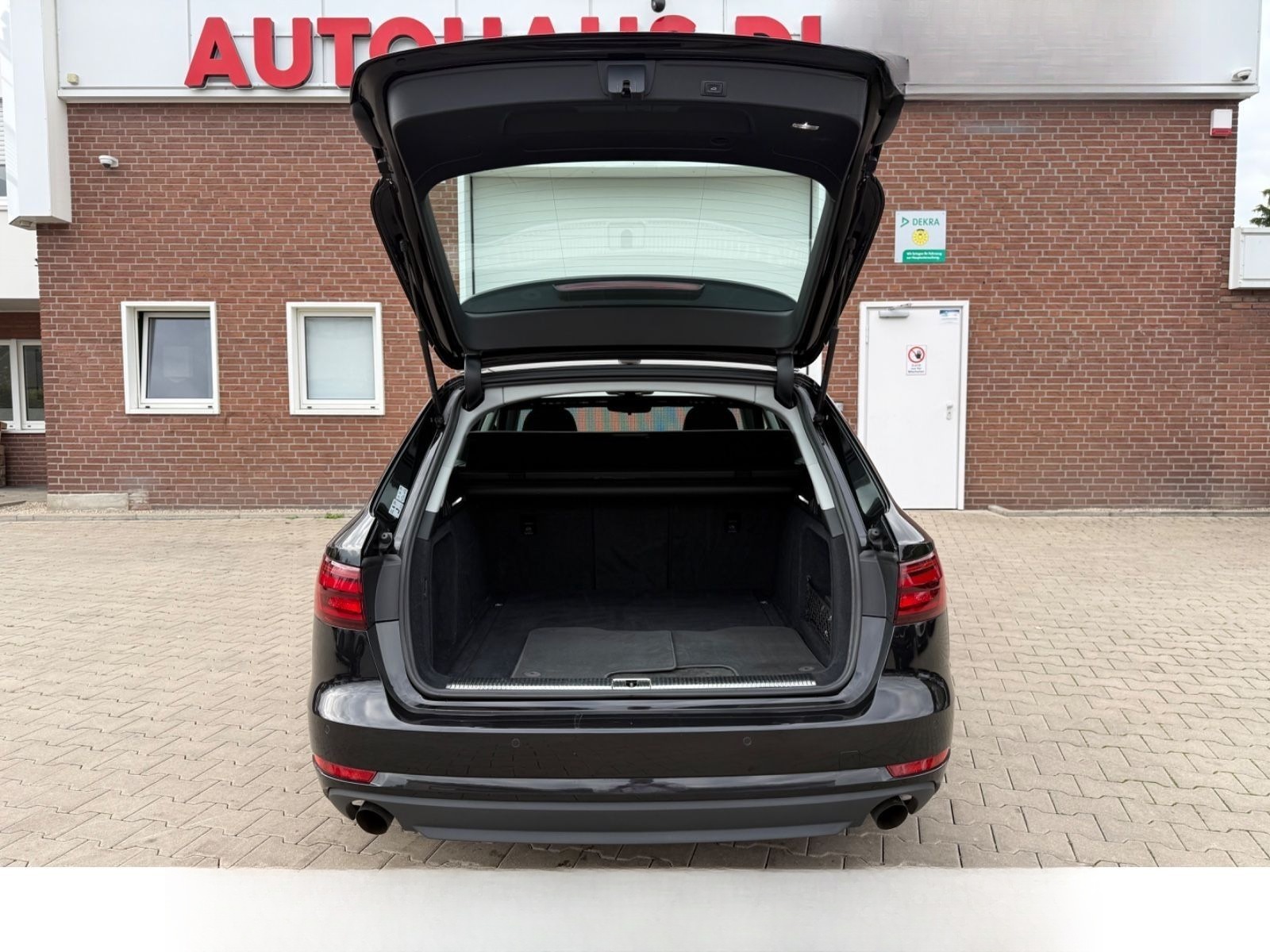 Audi A4 Avant 2.0 TFSI Basis foto 16