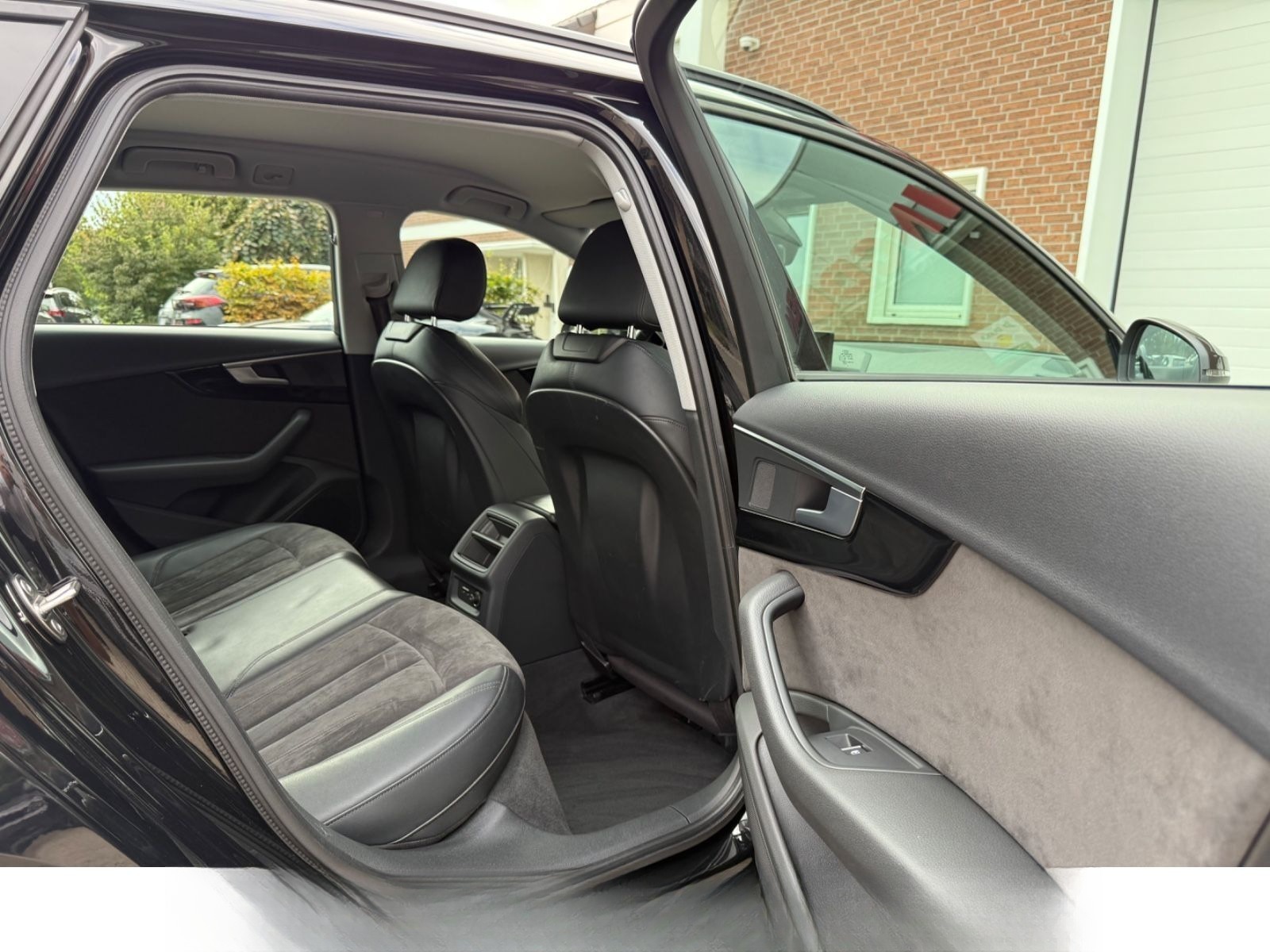 Audi A4 Avant 2.0 TFSI Basis foto 19