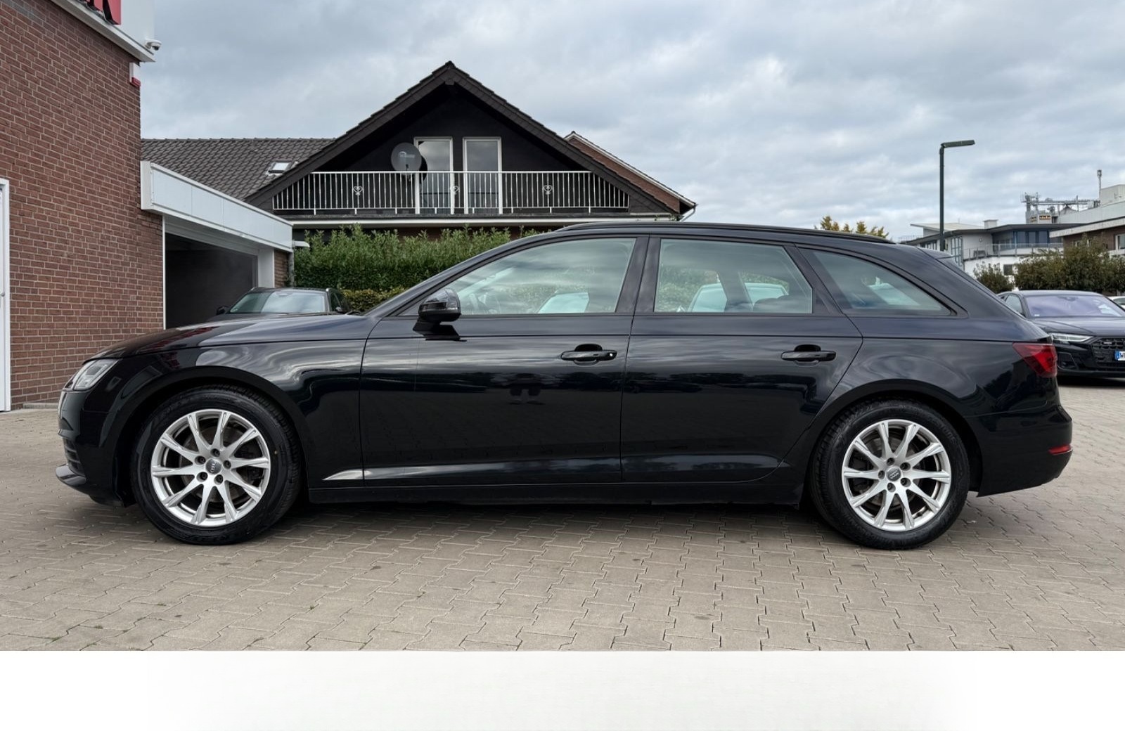 Audi A4 Avant 2.0 TFSI Basis foto 10
