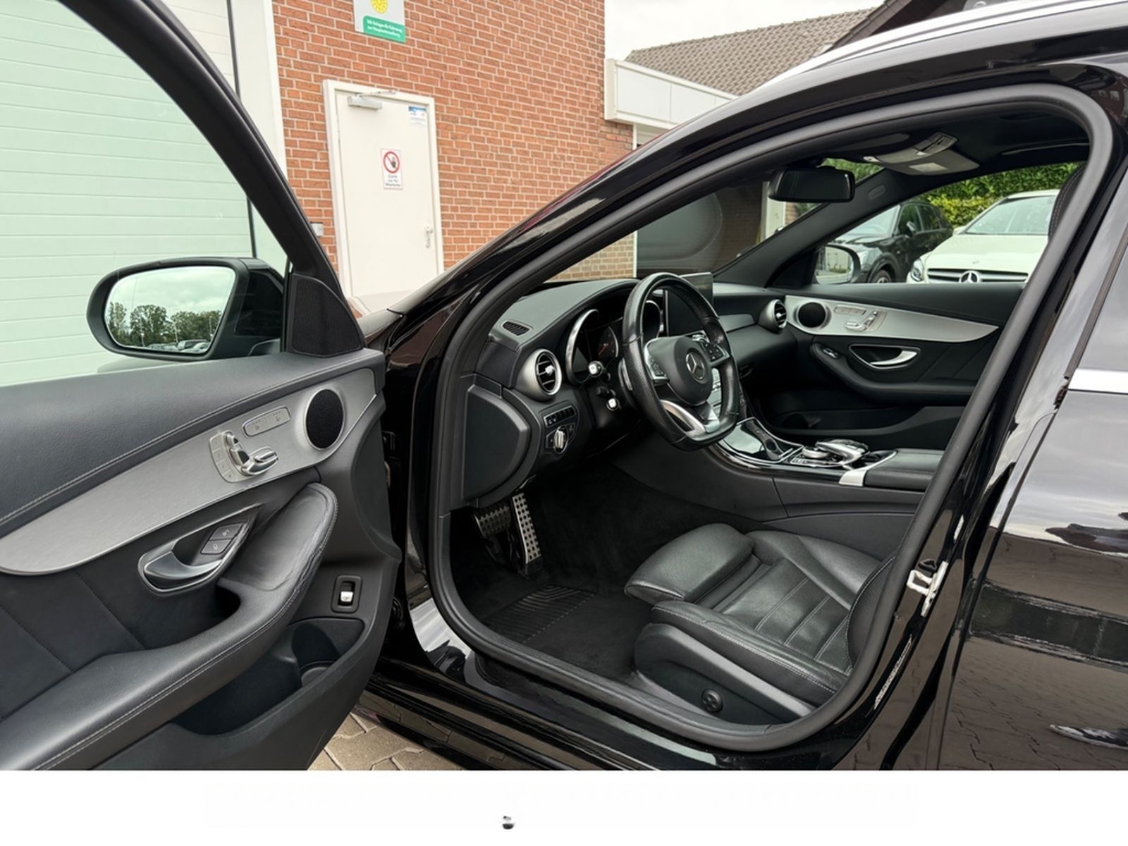 Mercedes-Benz C-Klasse C 400 T-Modell 4Matic AMG Line foto 13
