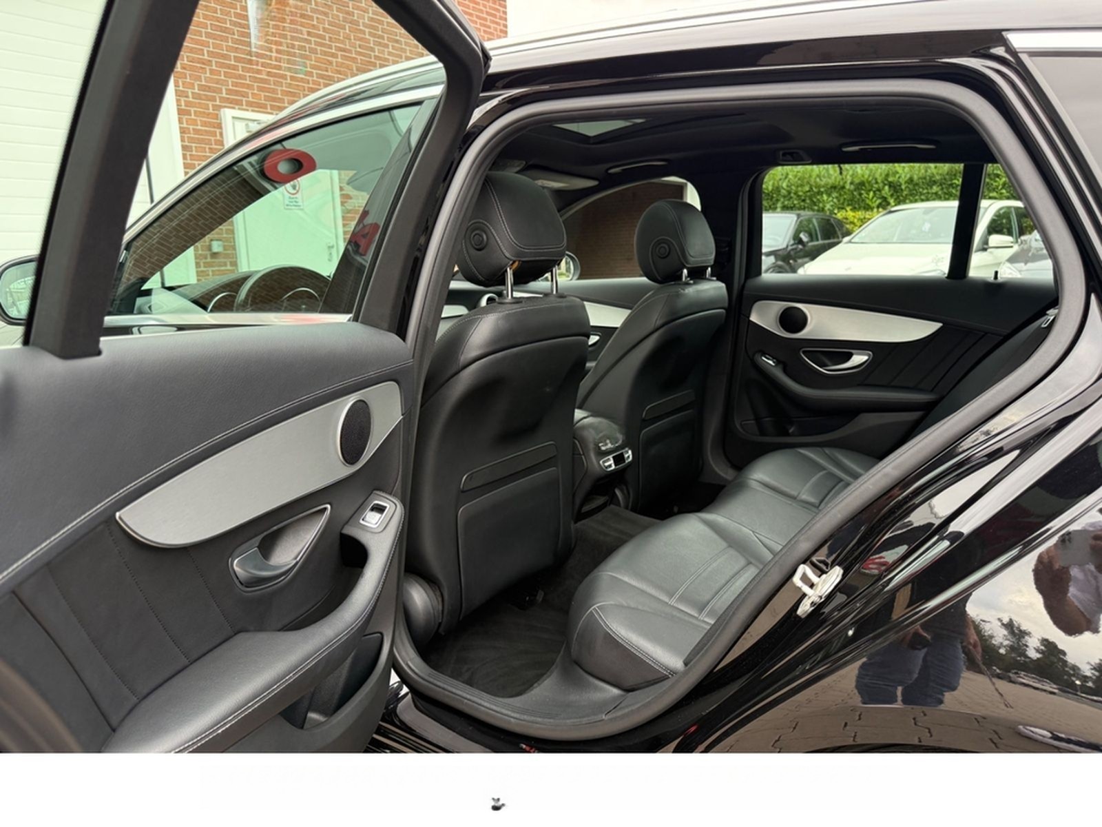 Mercedes-Benz C-Klasse C 400 T-Modell 4Matic AMG Line foto 15