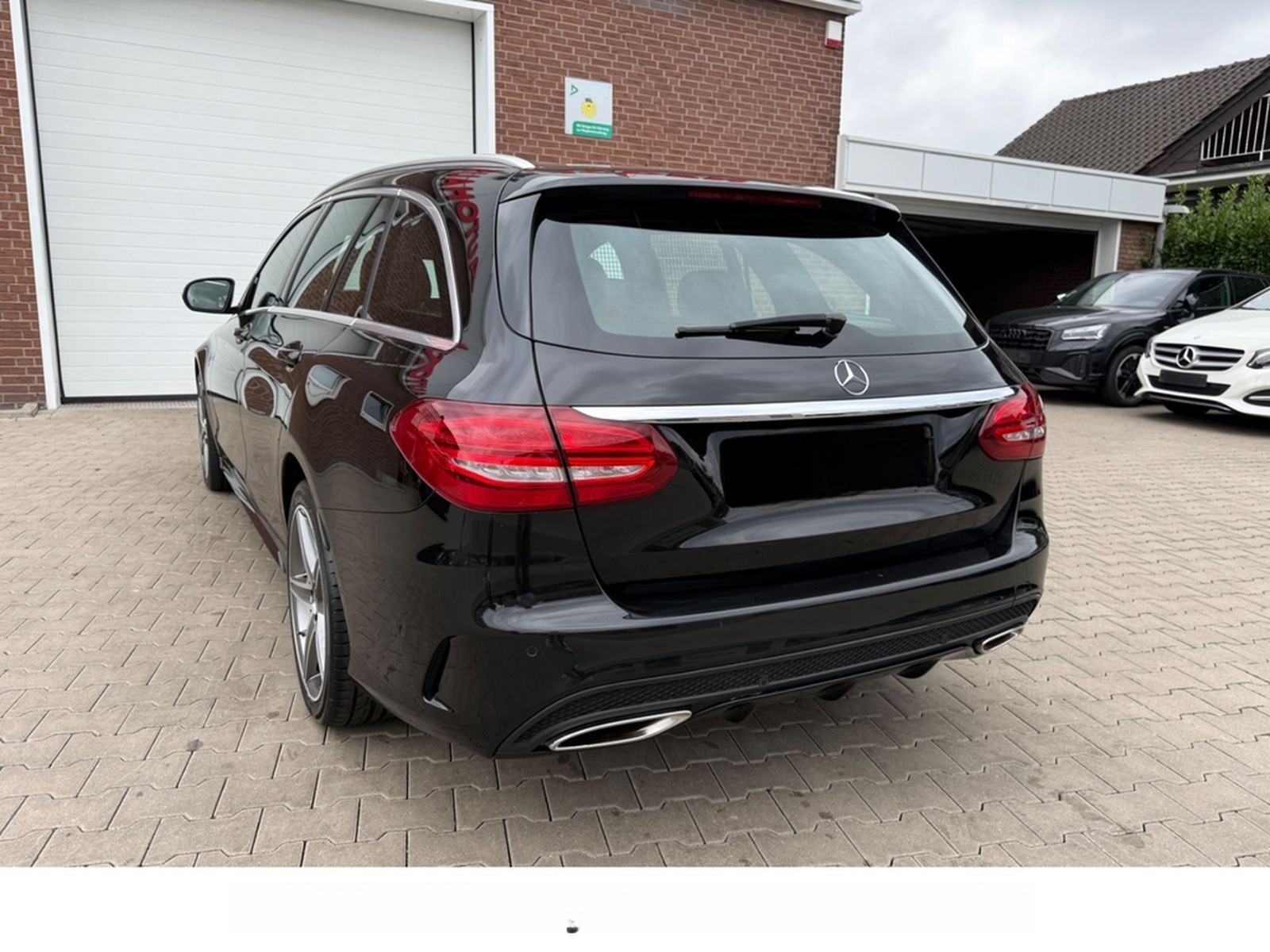 Mercedes-Benz C-Klasse C 400 T-Modell 4Matic AMG Line foto 9