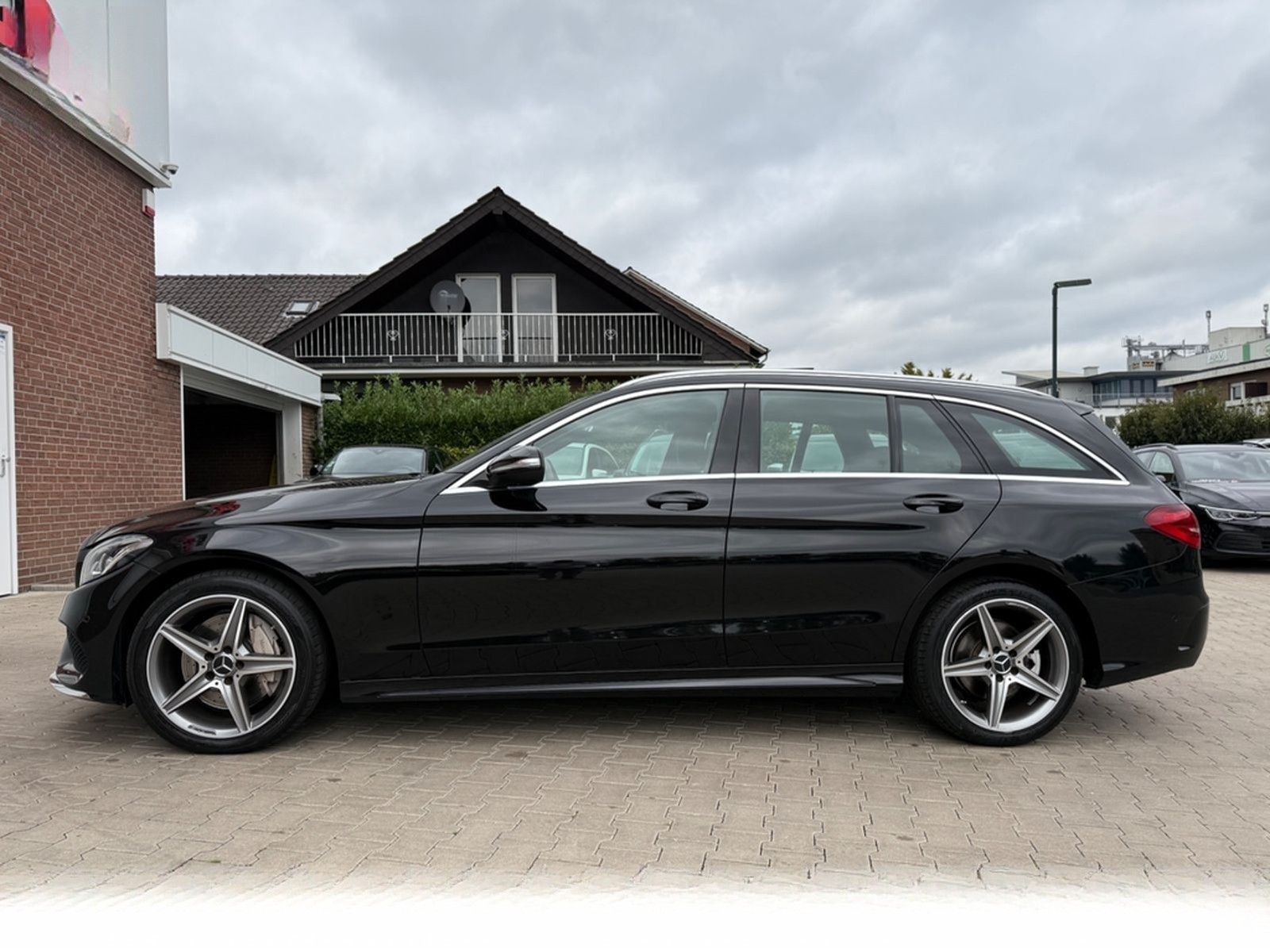 Mercedes-Benz C-Klasse C 400 T-Modell 4Matic AMG Line foto 10