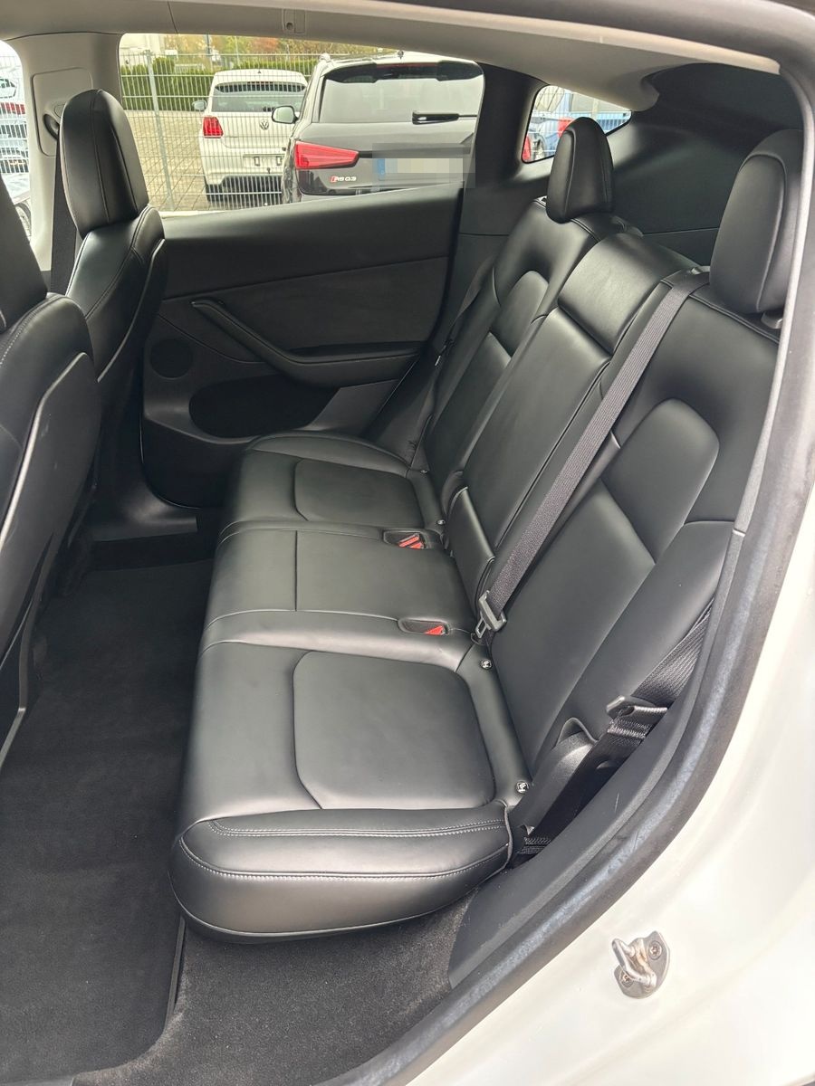 Tesla Model Y Long Range Dual AWD foto 10