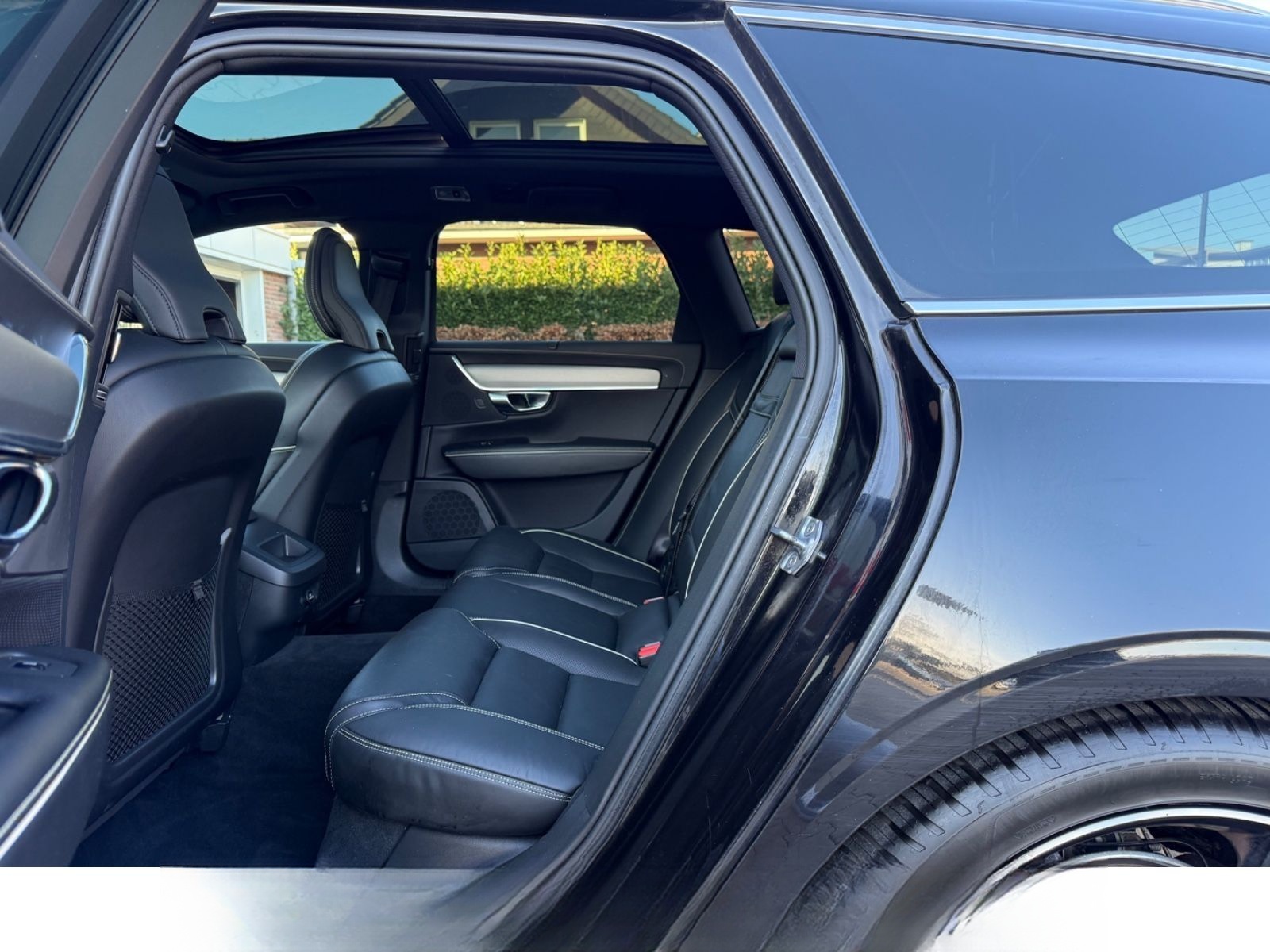 Volvo V90 Kombi R Design foto 14