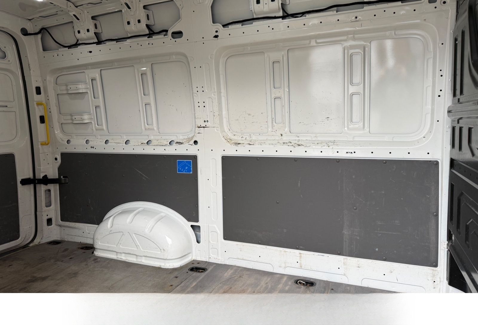 Volkswagen Crafter Kasten 35 Mittellang Hochdach foto 18