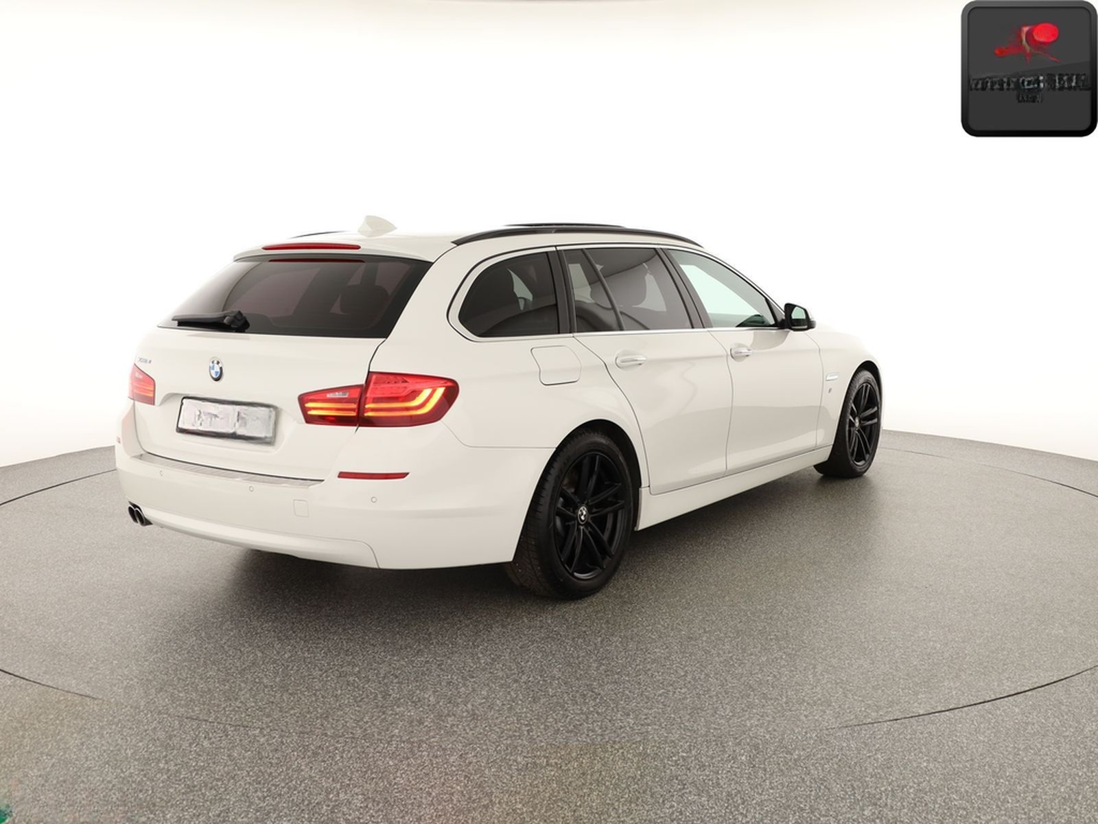 BMW 520 d T xDrive PANORAMA,NAVIPROF,KEYLESS,AHK,SH foto 5