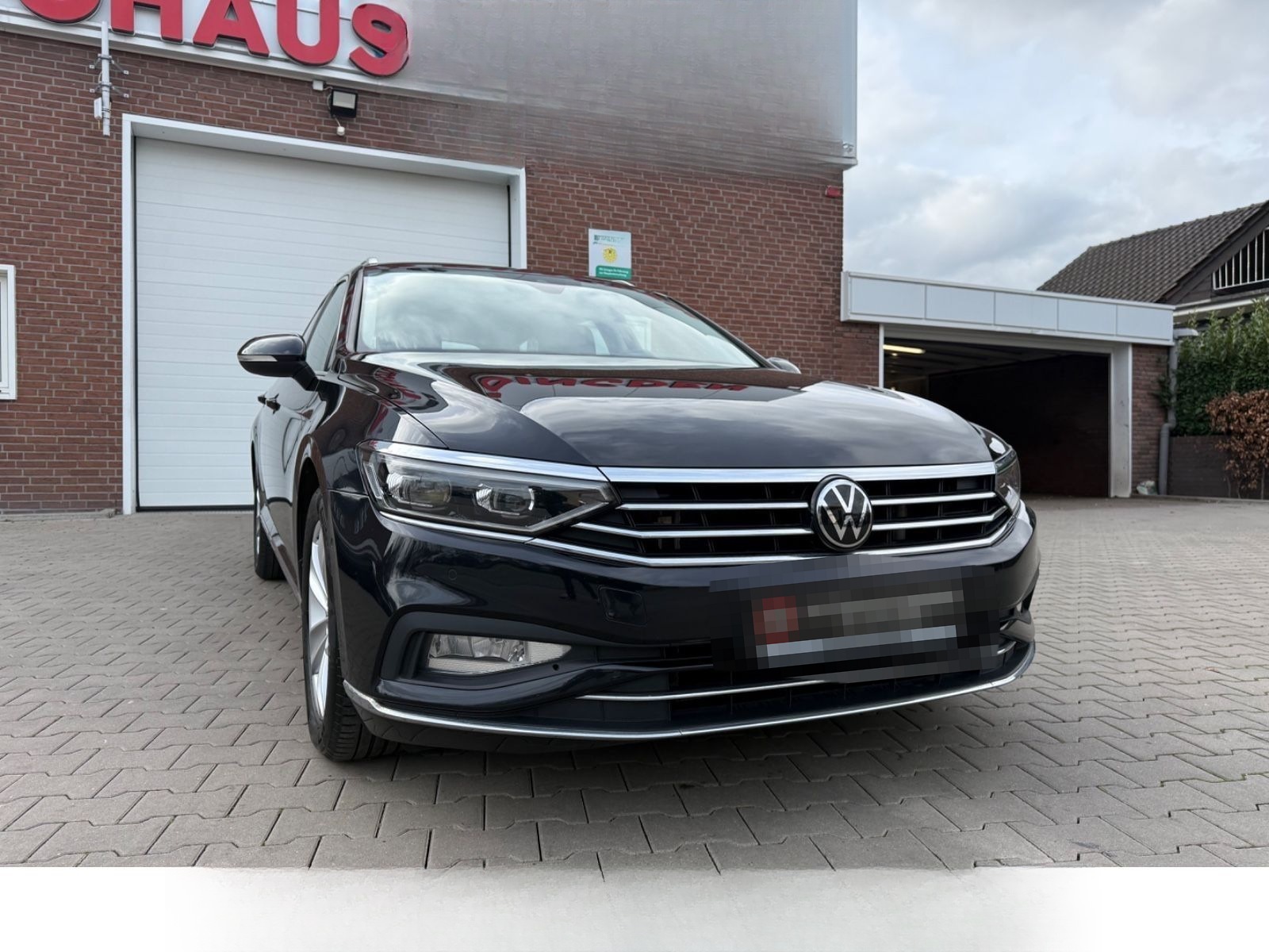 Volkswagen Passat Variant 2.0 TDI Elegance foto 2
