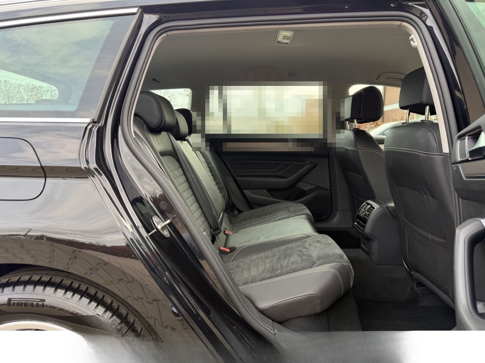 Volkswagen Passat Variant 2.0 TDI Elegance foto 18