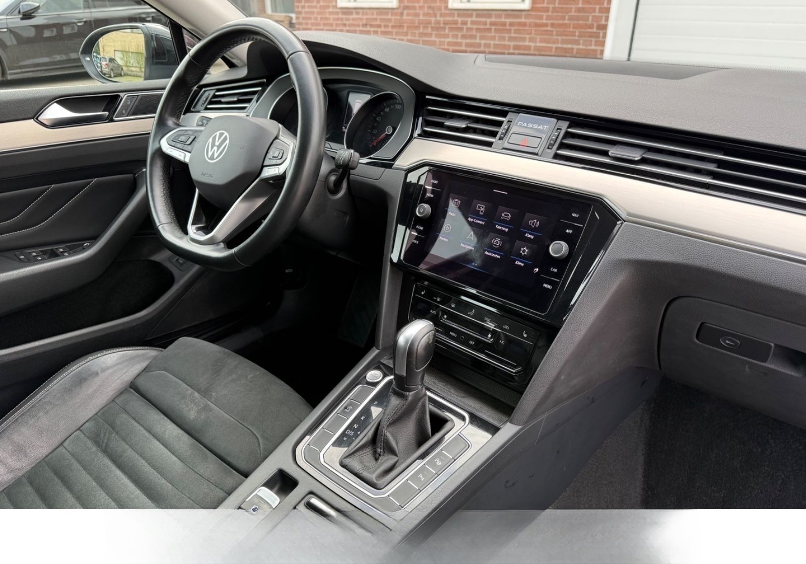 Volkswagen Passat Variant 2.0 TDI Elegance foto 24