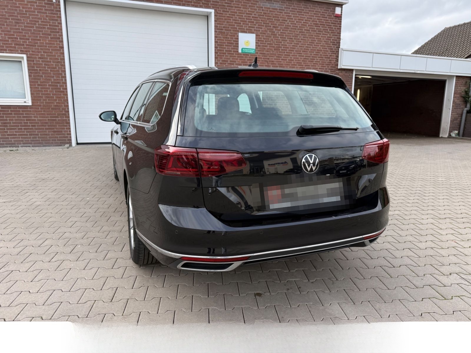 Volkswagen Passat Variant 2.0 TDI Elegance foto 9