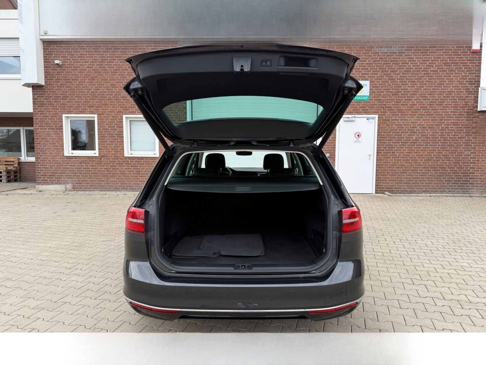Volkswagen Passat Variant 2.0 TDI Highline foto 16
