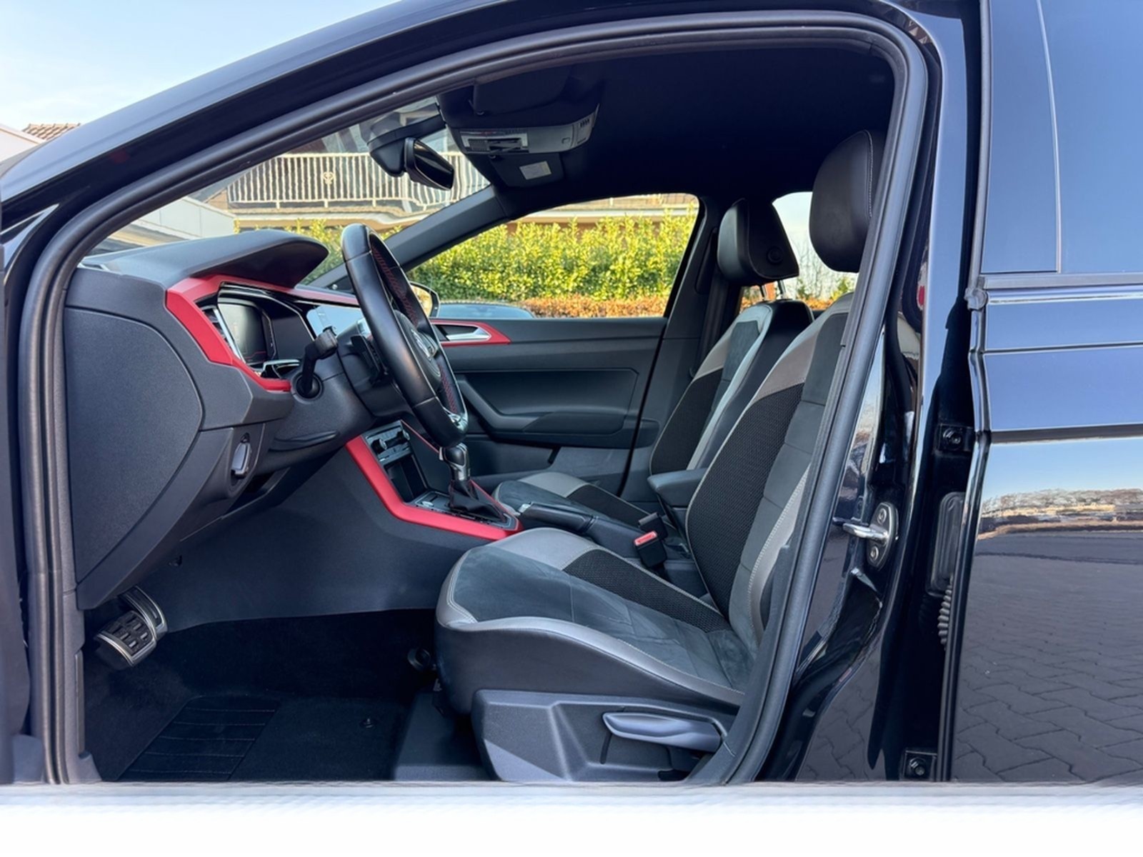 Volkswagen Polo VI 2.0 TSI GTI foto 12