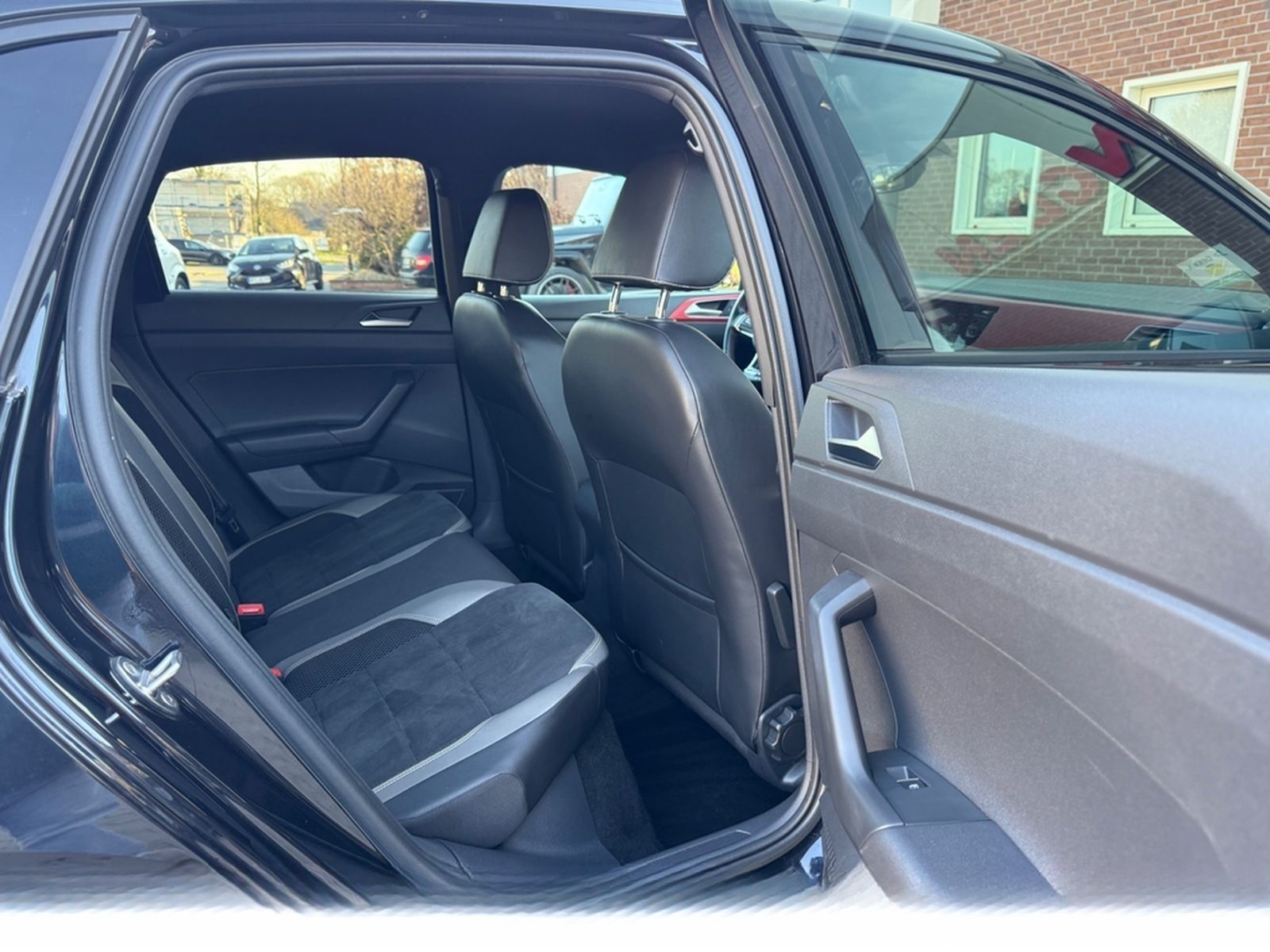 Volkswagen Polo VI 2.0 TSI GTI foto 18