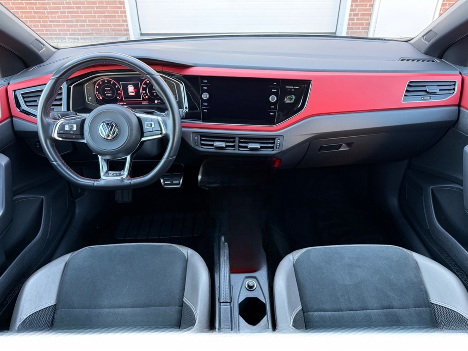 Volkswagen Polo VI 2.0 TSI GTI foto 24