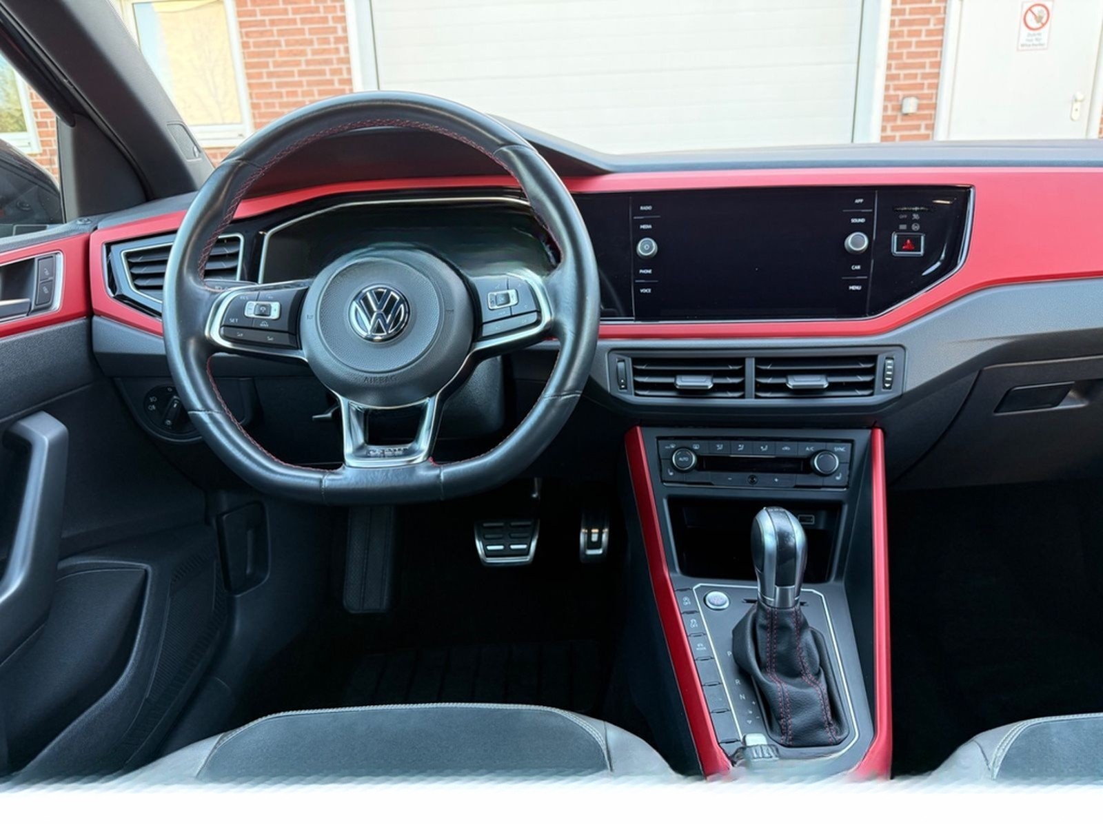 Volkswagen Polo VI 2.0 TSI GTI foto 26