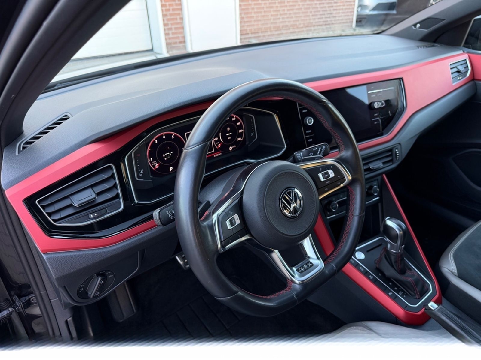 Volkswagen Polo VI 2.0 TSI GTI foto 28
