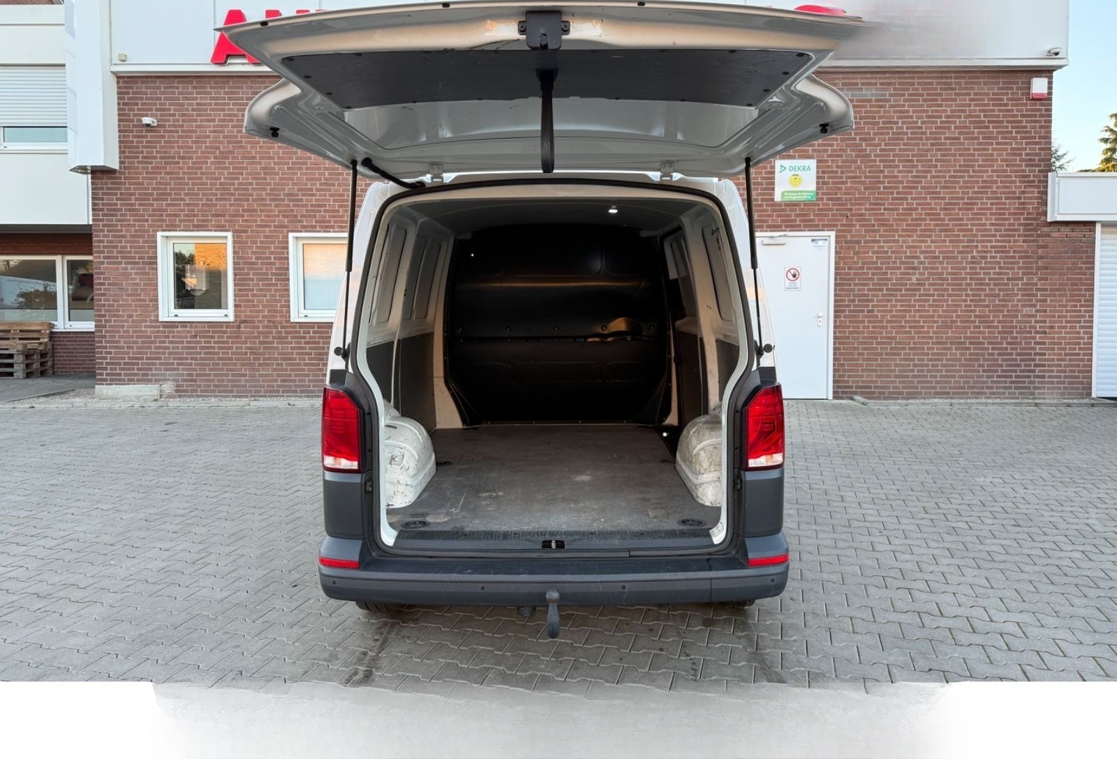 Volkswagen T6.1 Transporter Kasten EcoProfi foto 14