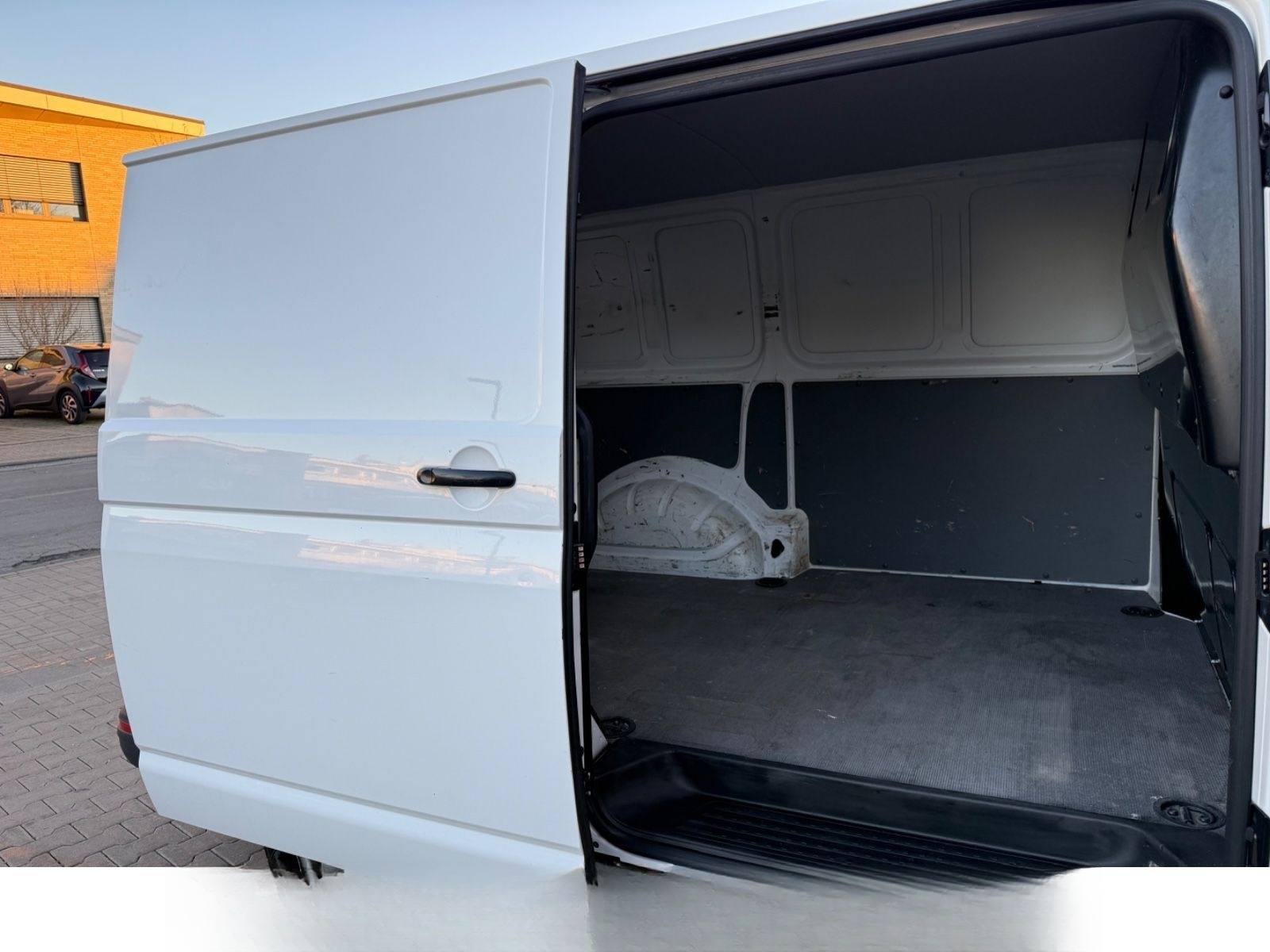 Volkswagen T6.1 Transporter Kasten EcoProfi foto 17