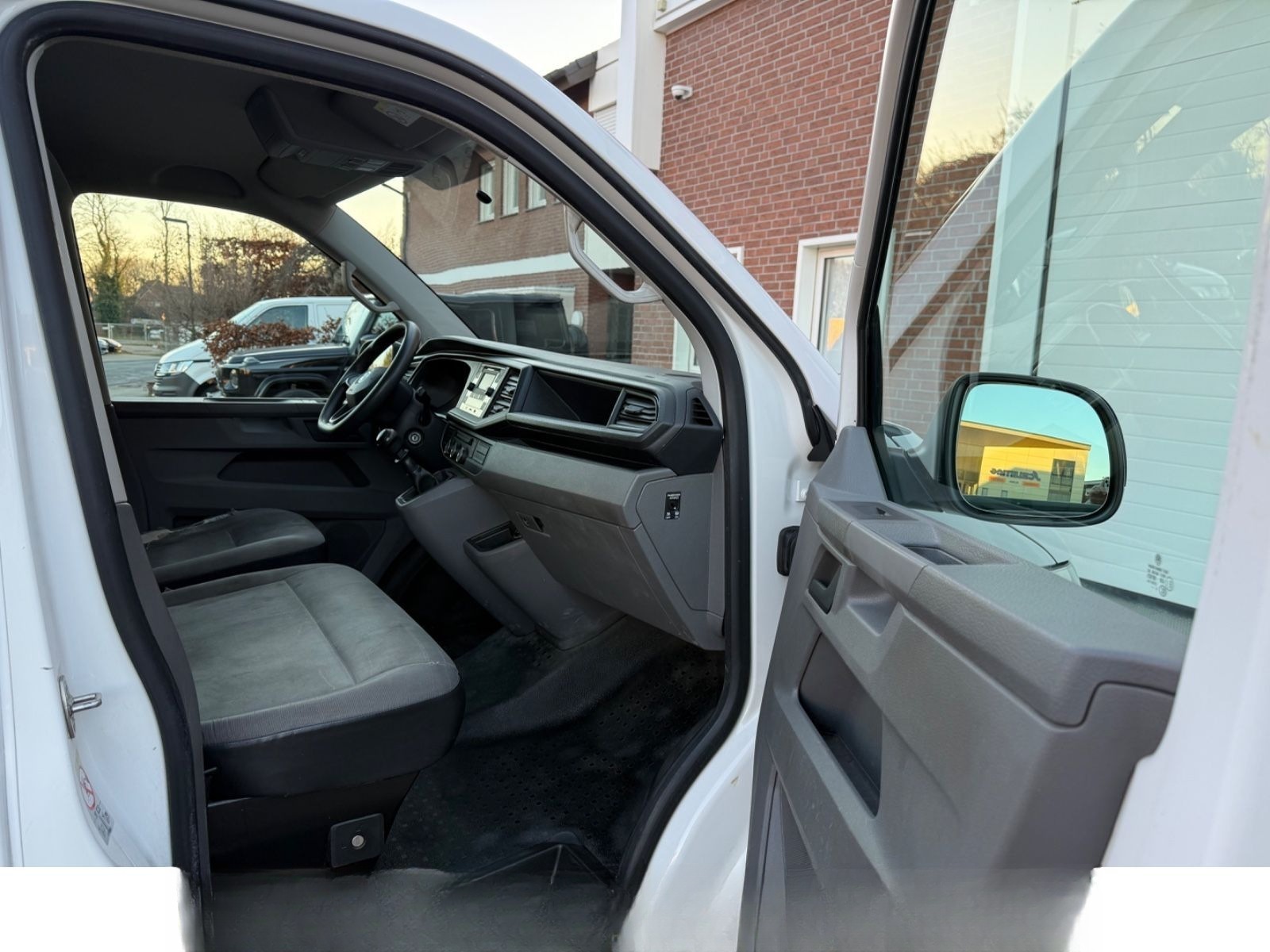 Volkswagen T6.1 Transporter Kasten EcoProfi foto 20