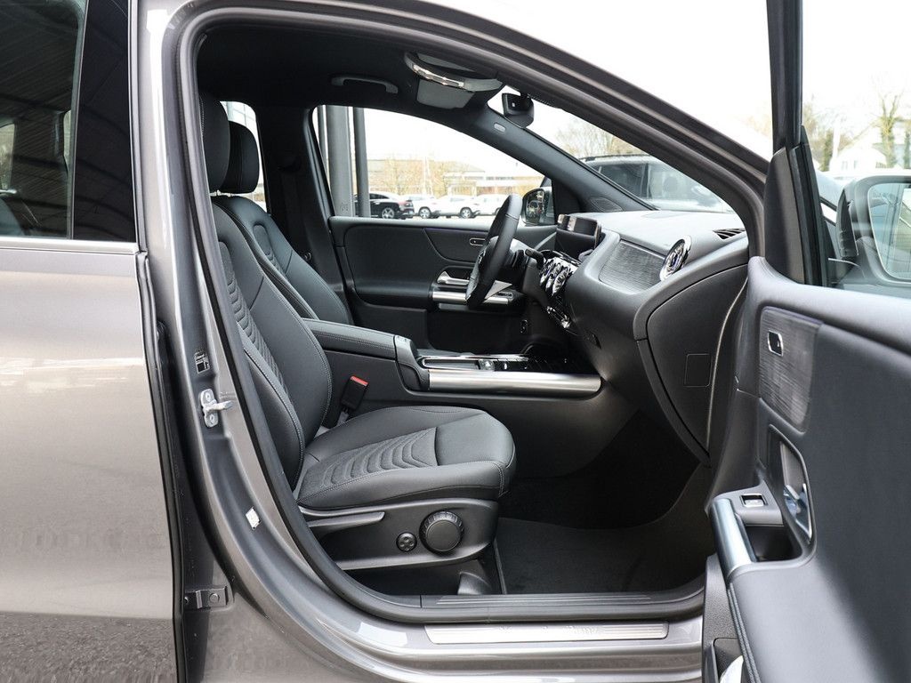 Mercedes-Benz B 180 Progressive Advanced Plus Distr. LED Navi foto 4