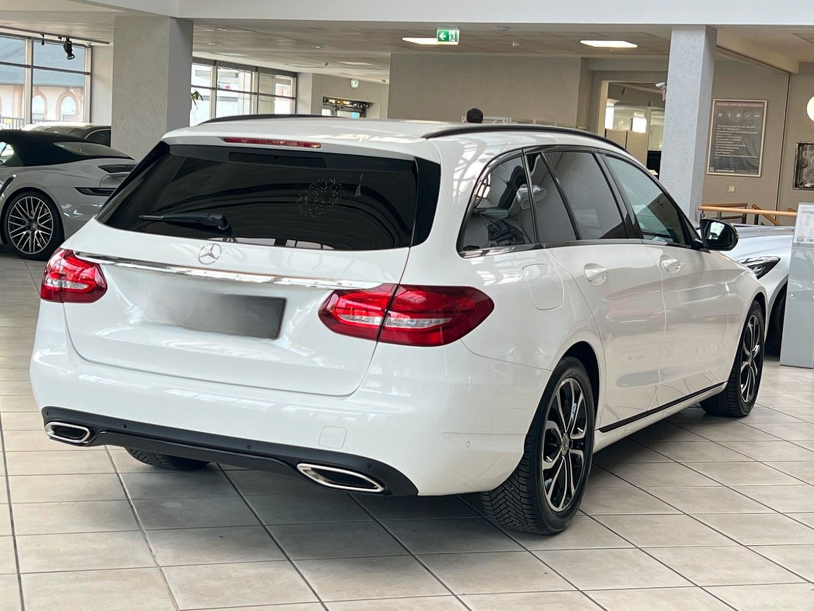 Mercedes-Benz C 250 T Avantgarde*NIGHT*ACC*NAV*RFK*CARPLAY* foto 3