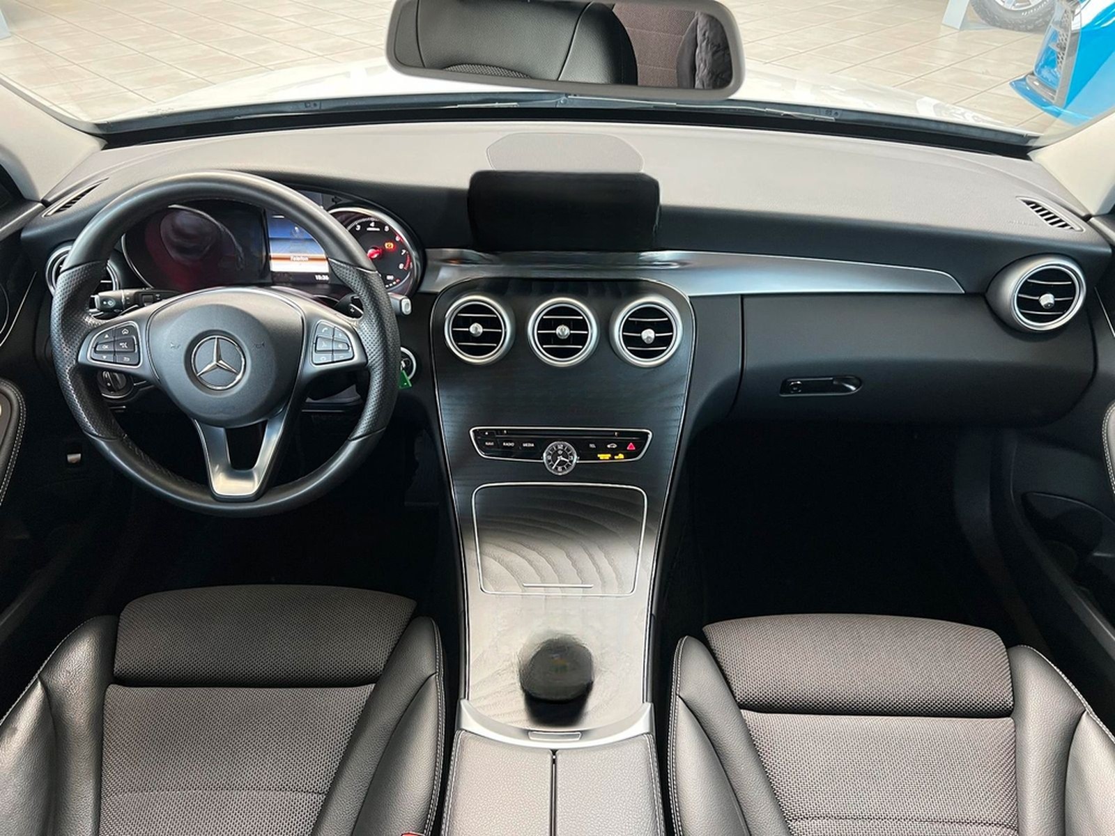 Mercedes-Benz C 250 T Avantgarde*NIGHT*ACC*NAV*RFK*CARPLAY* foto 9